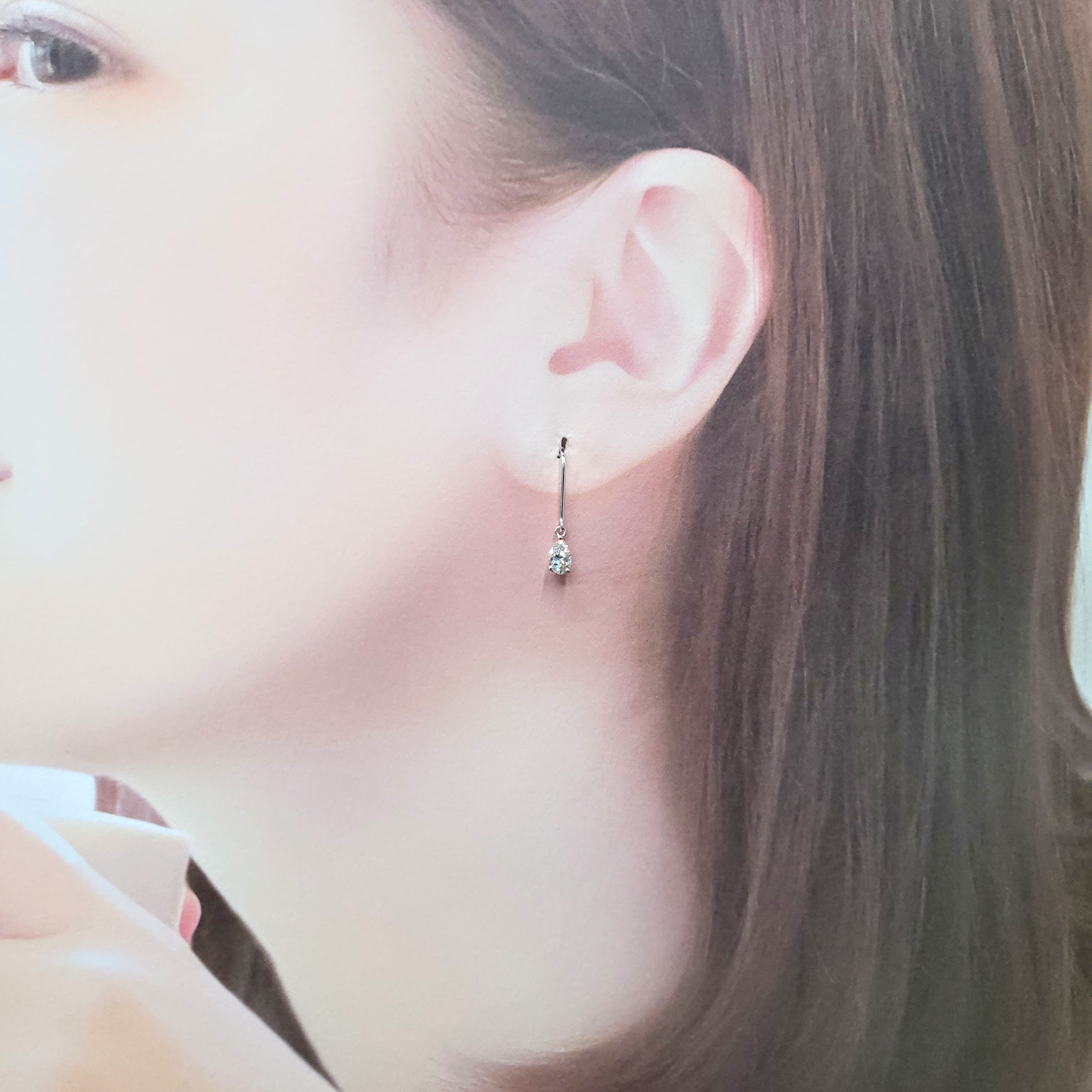 18K White Gold 0.62ct Pear Shaped Diamond Drop Earrings