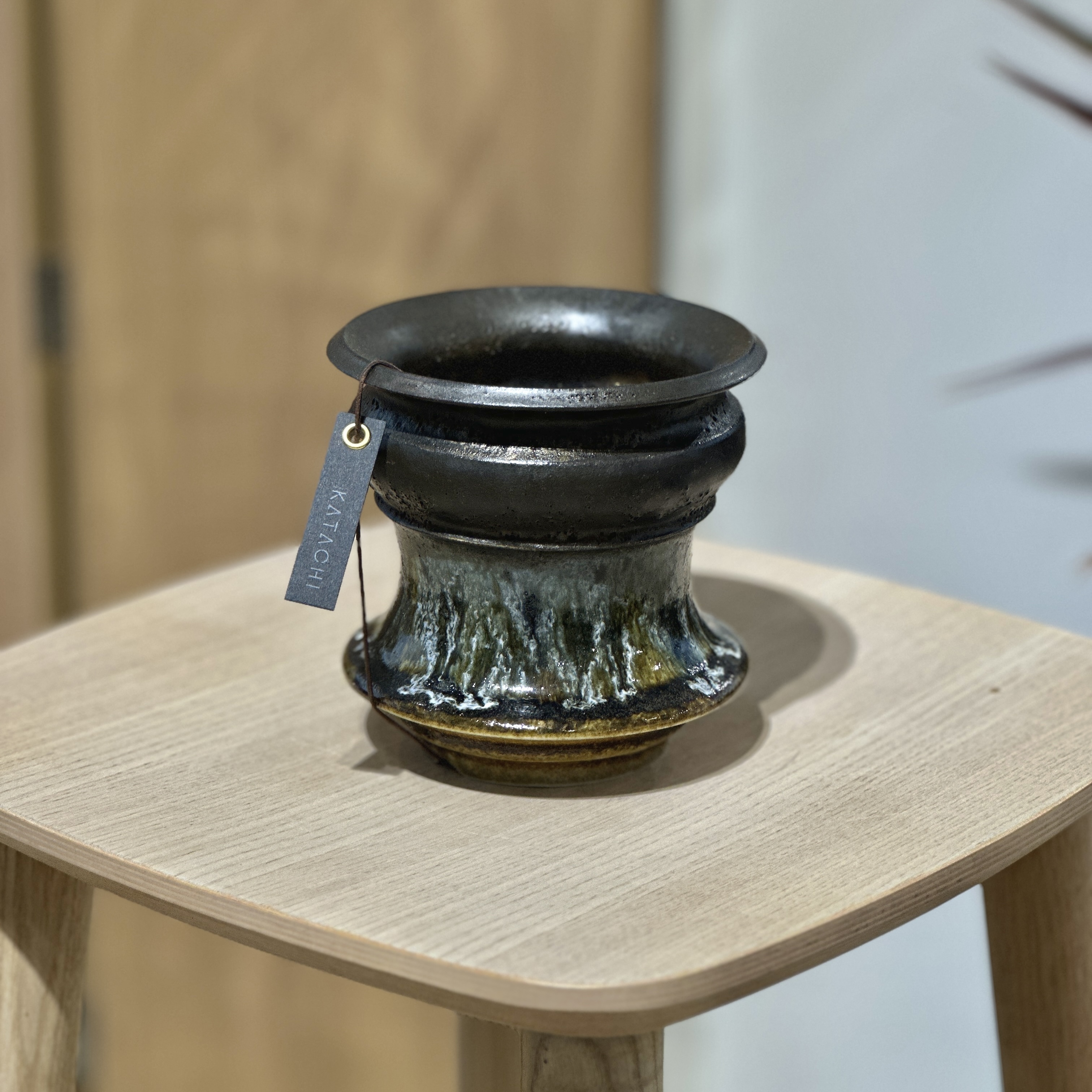 KATACHI CERAMIC POT