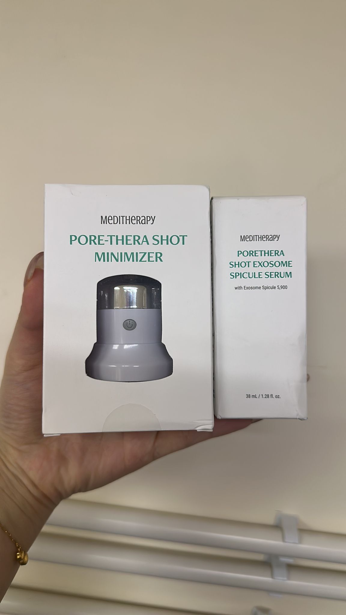 (3919)MEDITHERAPY波瑟拉外泌體微針精華送美容儀一部