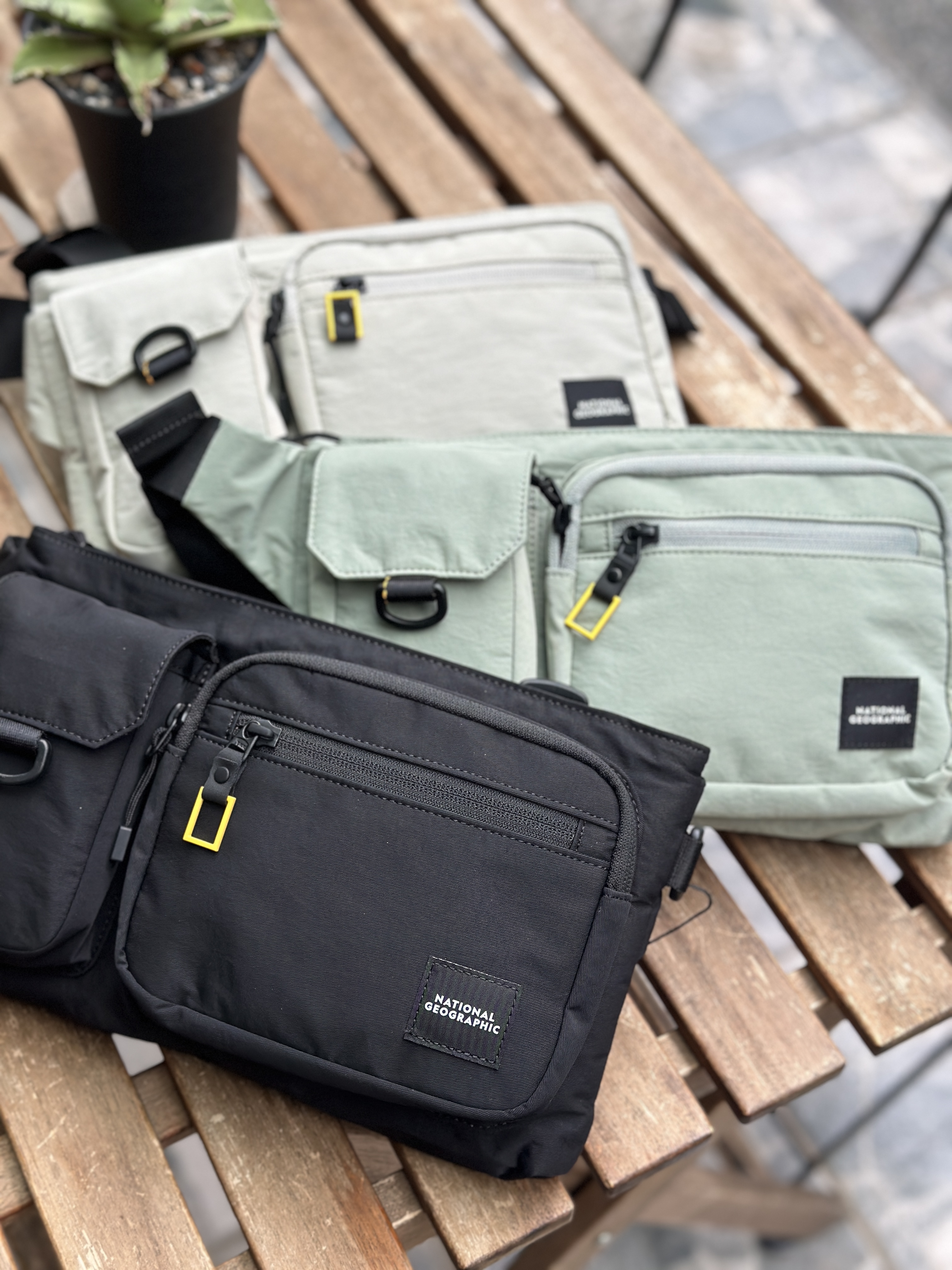 【現貨】NATIONAL GEOGRAPHIC 國家地理 ADELIE 插扣斜背包 腰包 2L N255ACR250