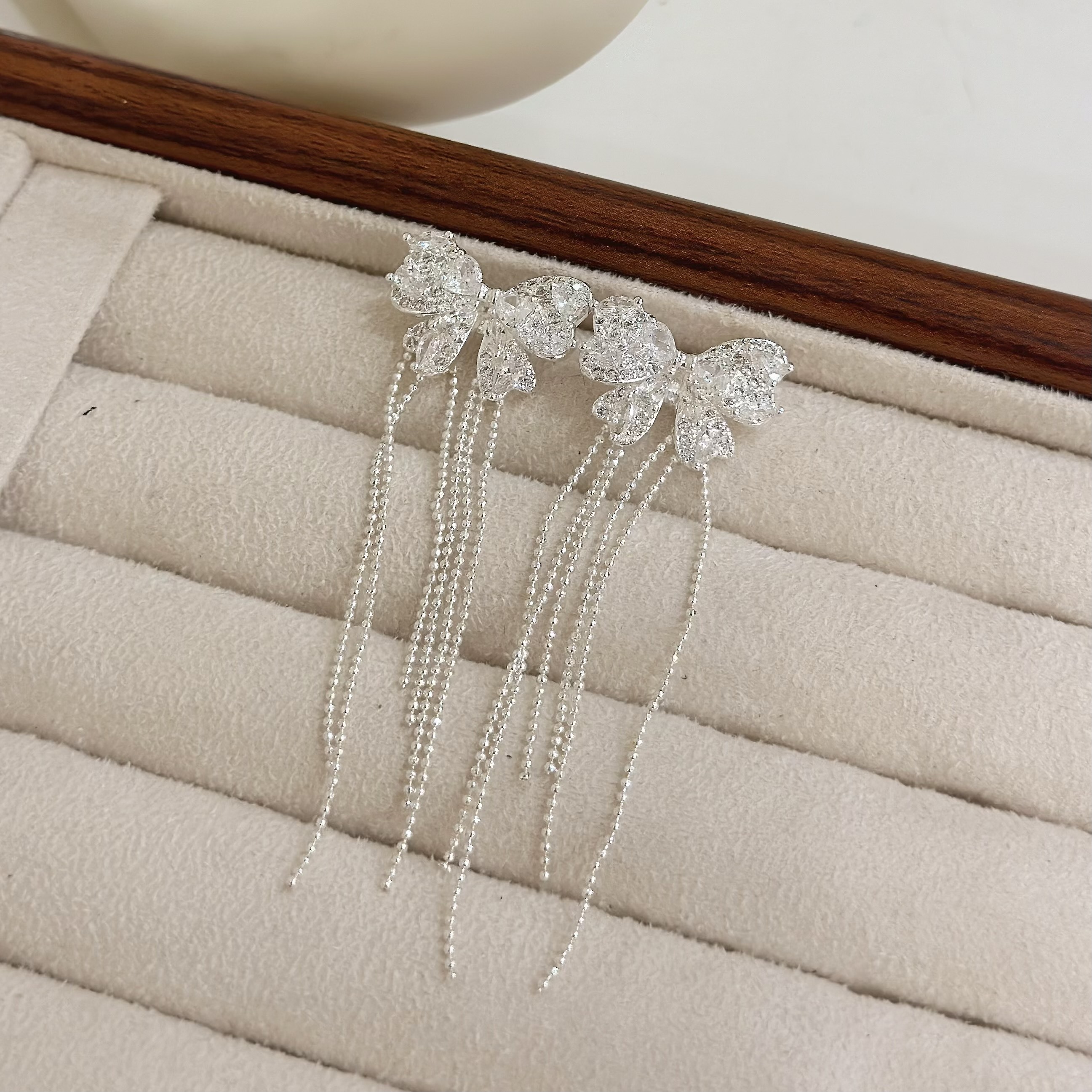 Q143排鑽鋯石蝴蝶結流蘇垂吊