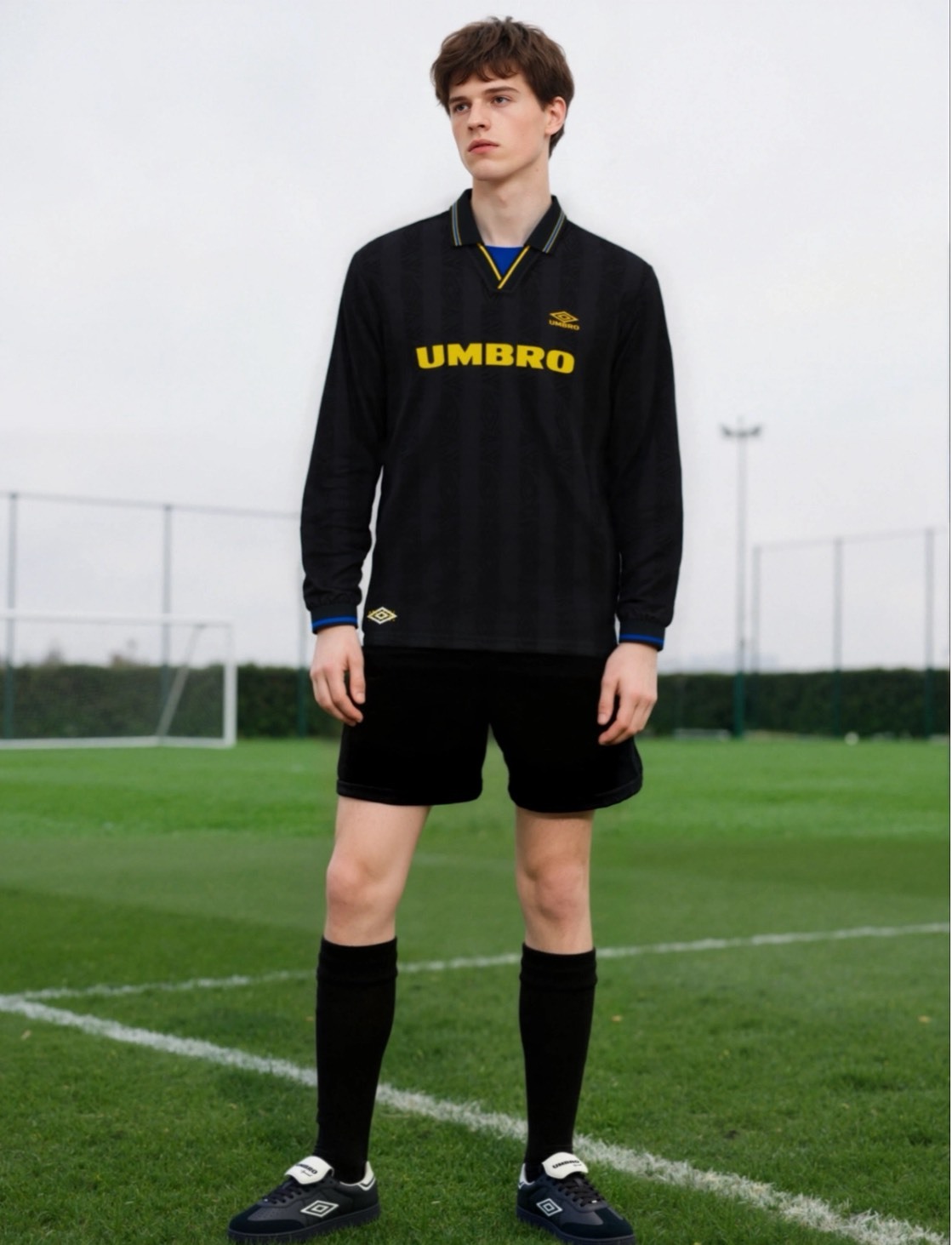 Umbro 茵寶 曼聯復刻 球衣風 黑客風長袖POLO 針織翻領 T恤 男女同款 復古時尚百搭款 Aug25