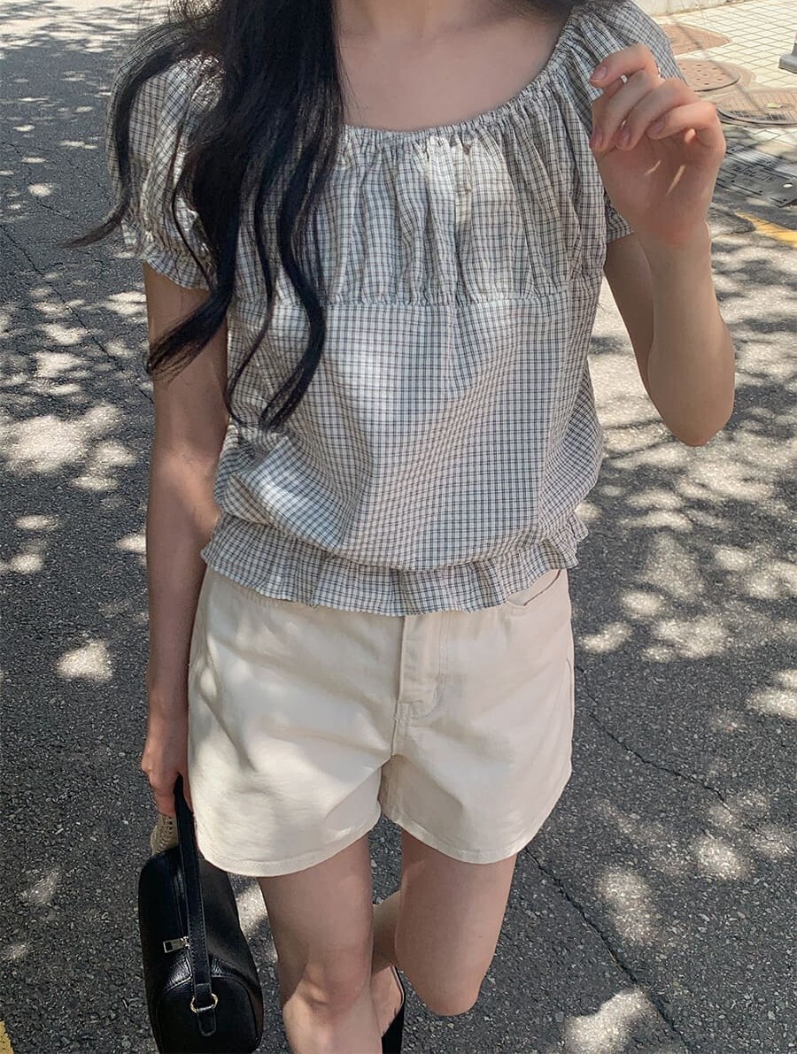 韓國Cherrykoko授權 俏皮氛圍煙燻摺邊荷葉襬格紋上衣