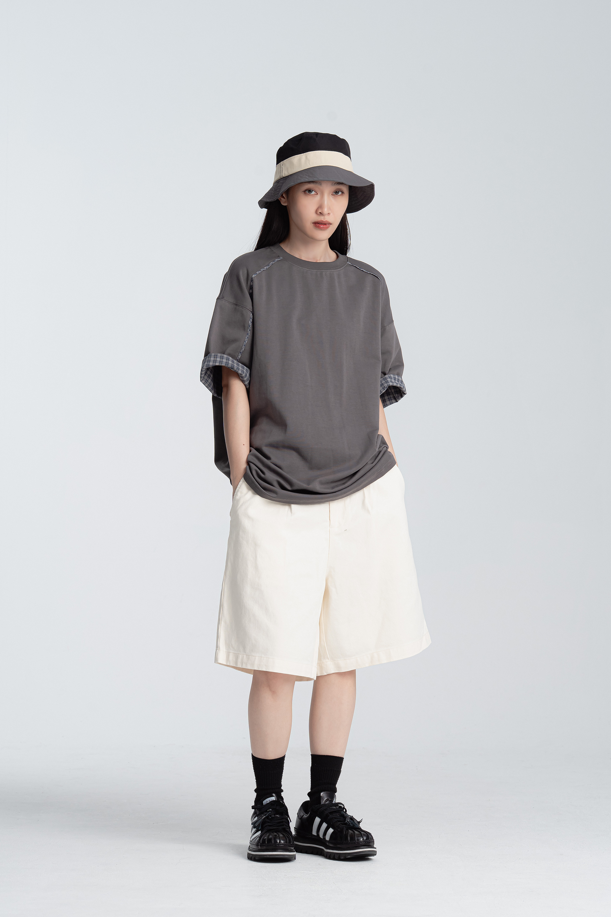 帶著小腰包出遊短褲 2色