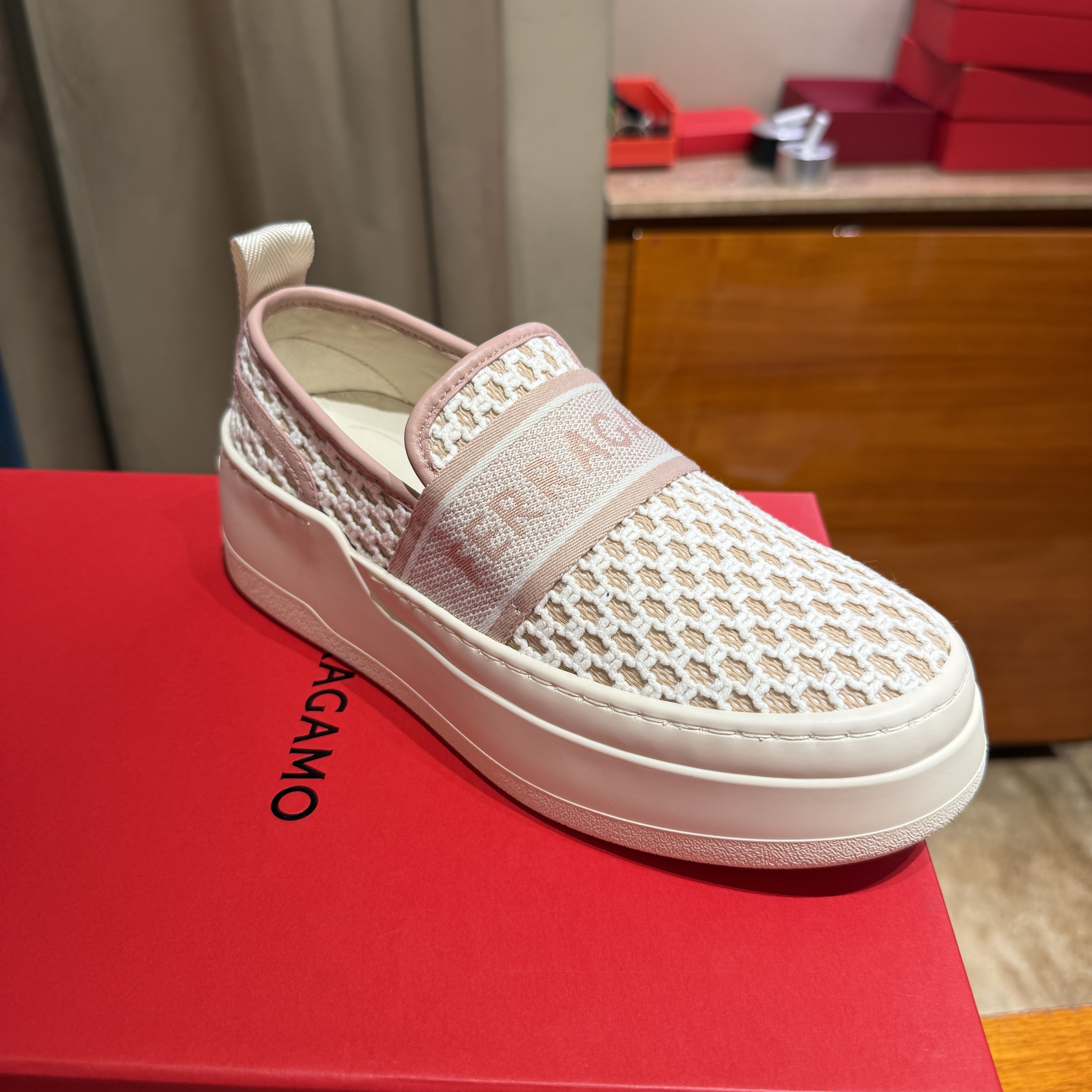 Ferragamo Cindy platform loafers pink