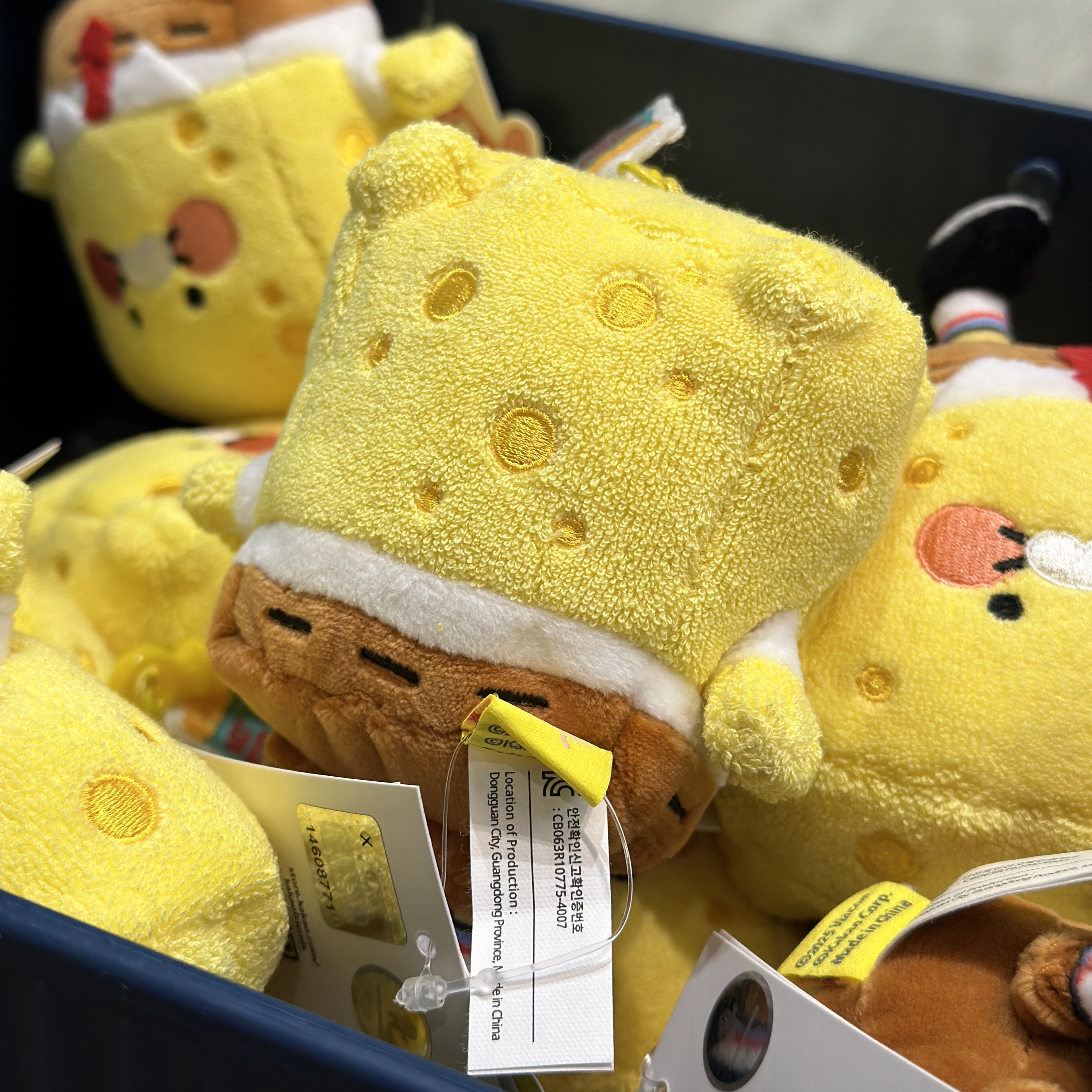 【現貨】海綿寶寶 X kakao friend 海綿寶寶春植款 吊飾 鑰匙圈