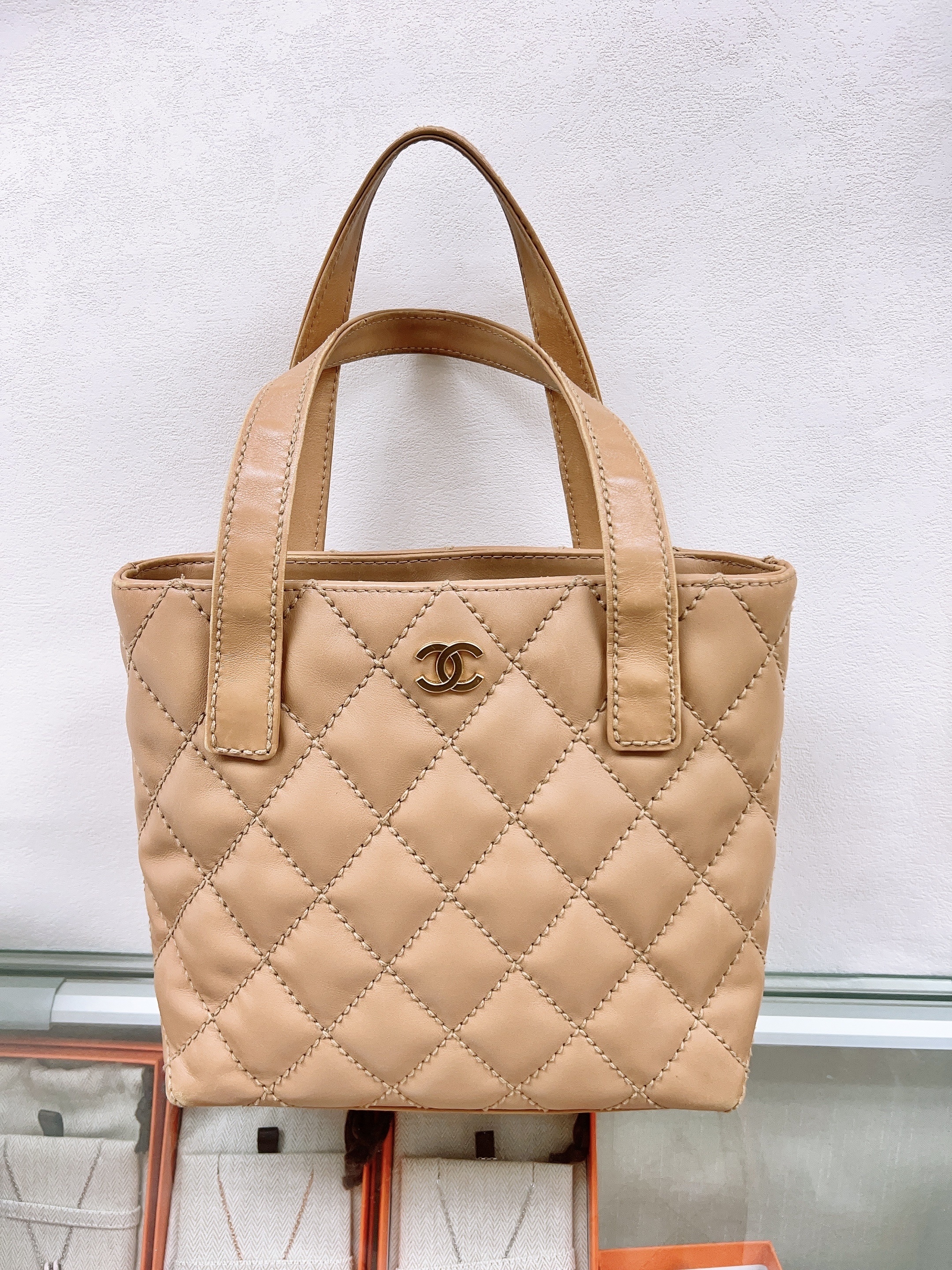 Chanel vivian tote beige