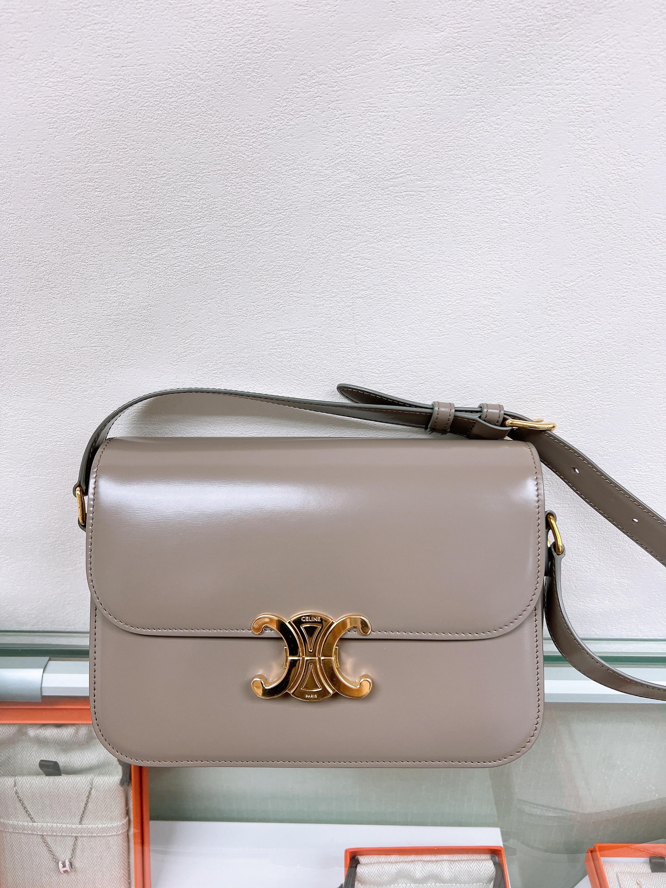 Celine triomphe medium grey