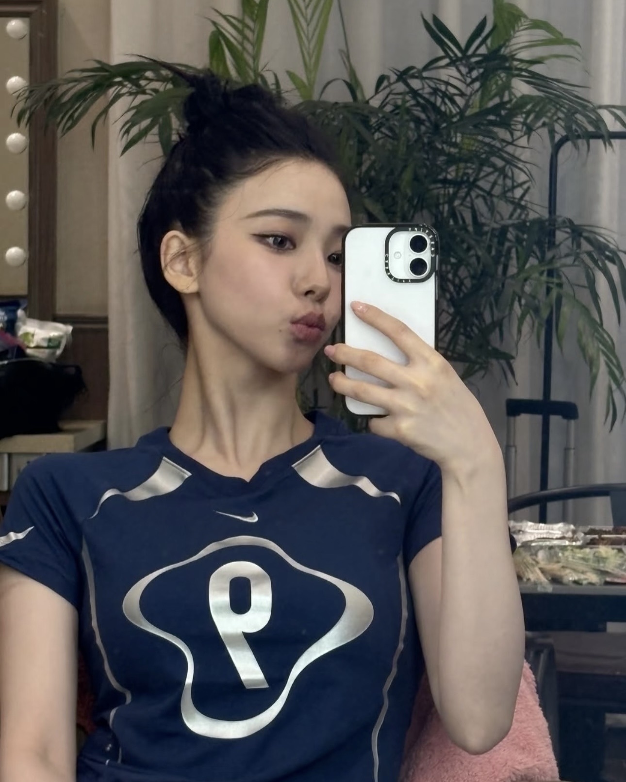 <門市現貨>女款 NIKE Sportswear Chill Knit 9號球衣 插肩 短T 短袖 修身 貼身 蕾絲邊 短版 深藍【II1950-410】/ 白色【II1950-100】Karina 同款 劉知珉