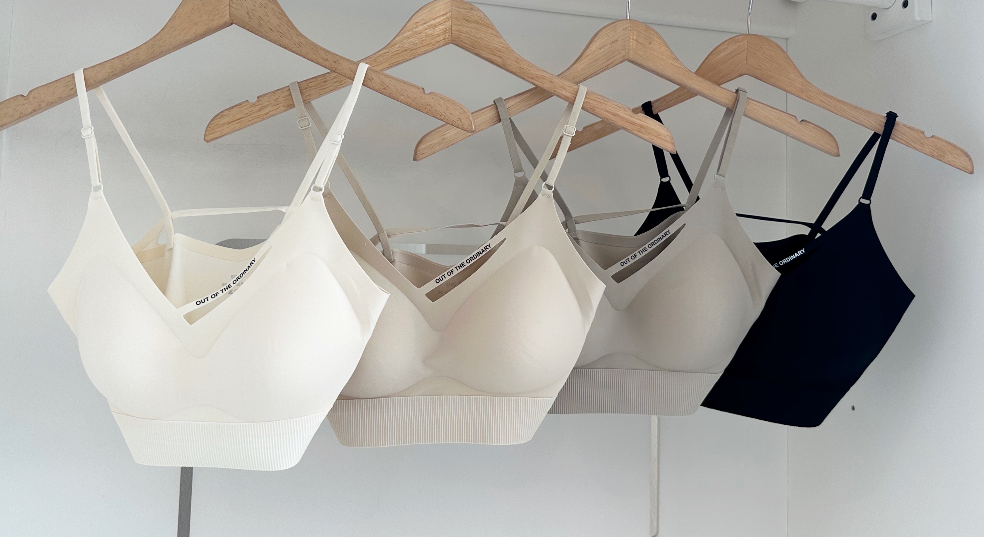 STRAP LYCRA BRA WITH WORDING STRIP