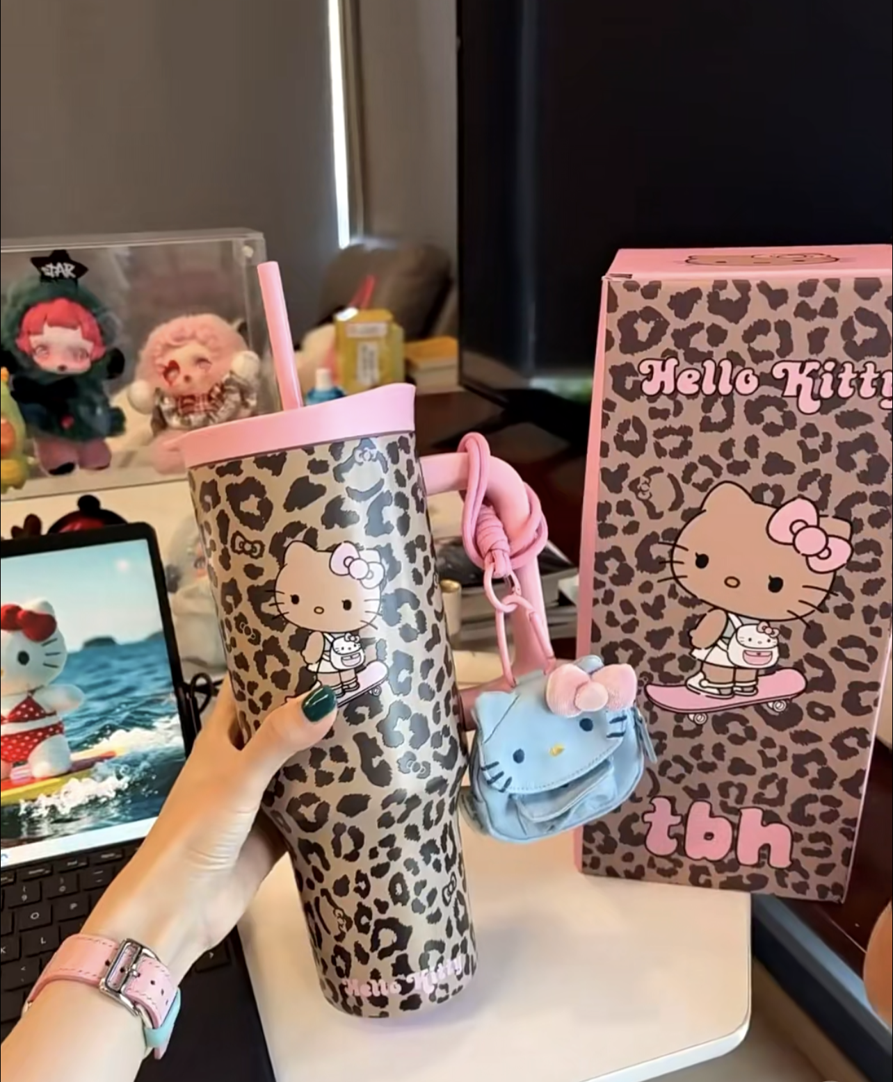 代購-野獸派 THE BEAST x Hello Kitty  凱蒂貓 聯名款 保溫杯 巨無霸吸管杯 4色