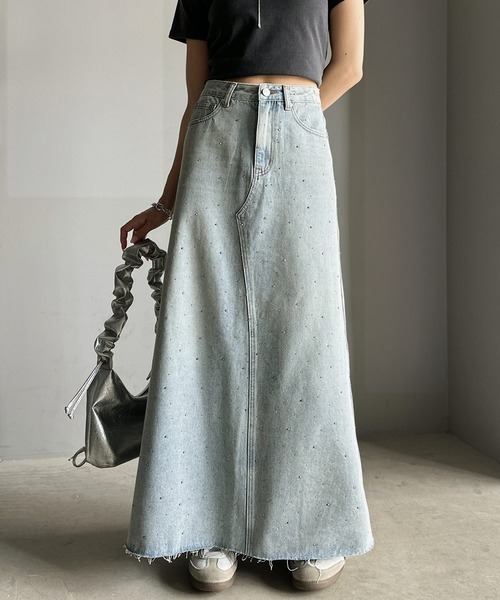 日本🇯🇵連線 Mily Bilet 閃亮亮水鑽後開衩牛仔長裙 長裙 牛仔裙 A字裙 後開衩 水鑽 3色(任買兩件711免運)/預購