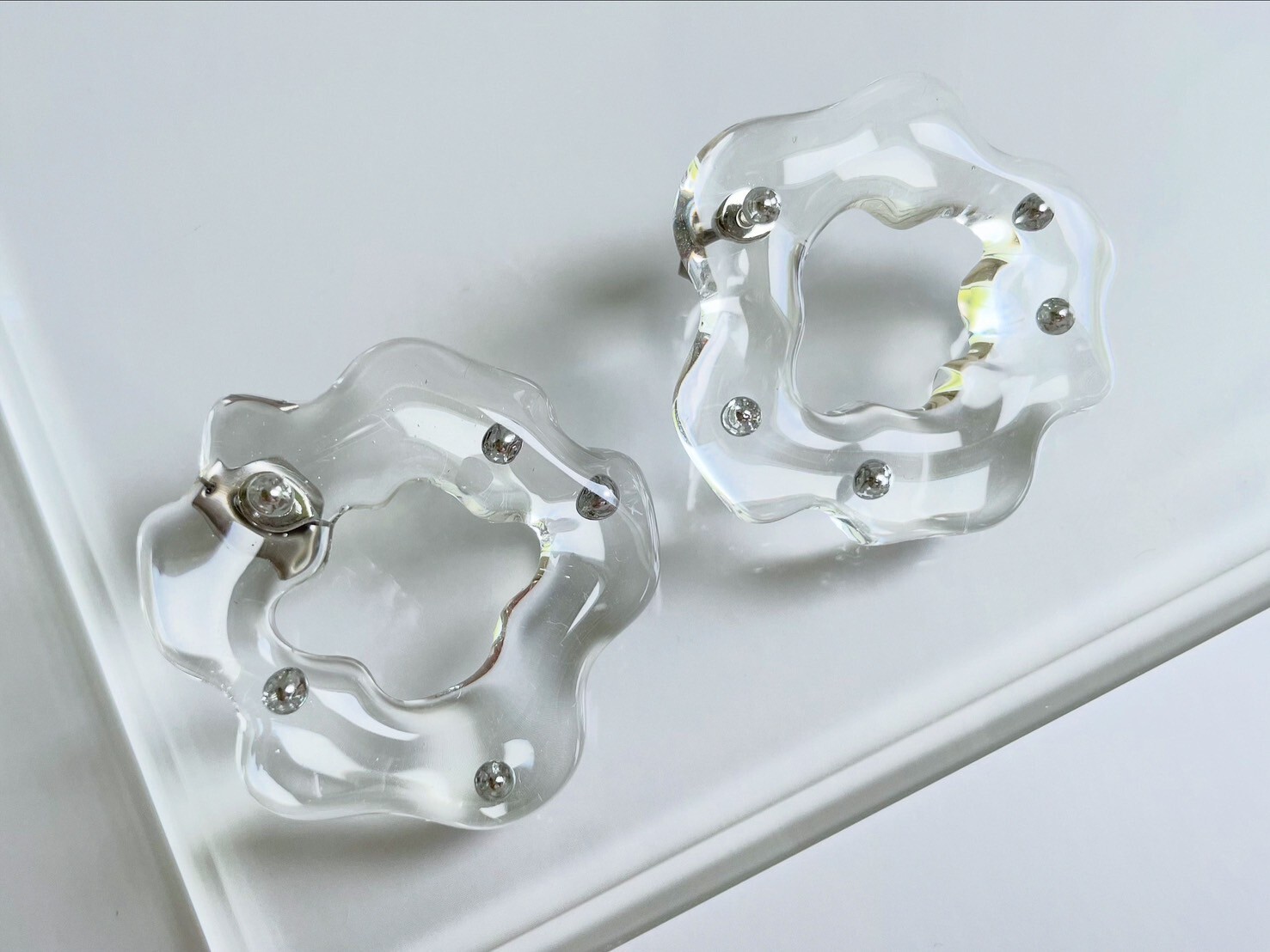 [marumo] uneune silver dot | 耳針 | NO.1