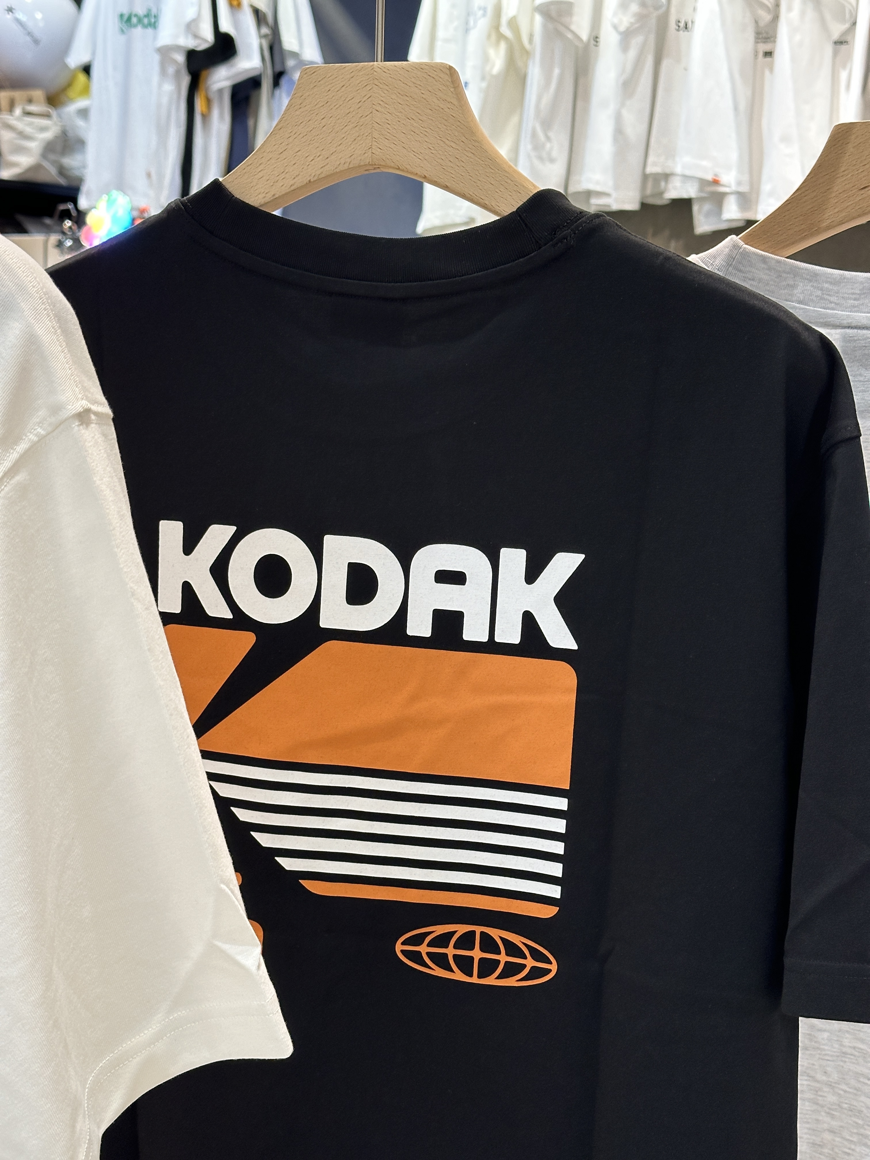 【現貨】Kodak 柯達 胸前美式布標logo 背後大圖 短tee K5223LRS54