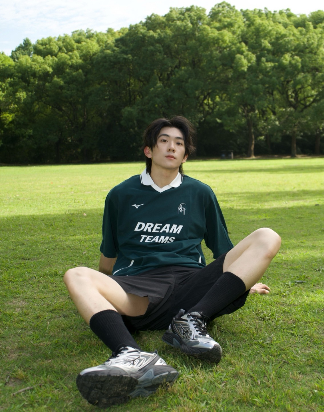 Mizuno ESSENTIAL 綠色字母LOGO寬版Polo衫 男女同款 潮流運動風 上衣 Aug25