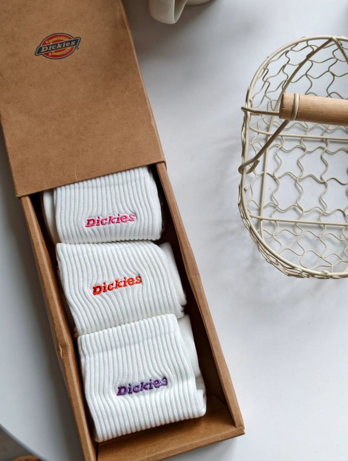 代購-Dickies 字母刺繡 抗菌 防臭 排汗 中筒襪