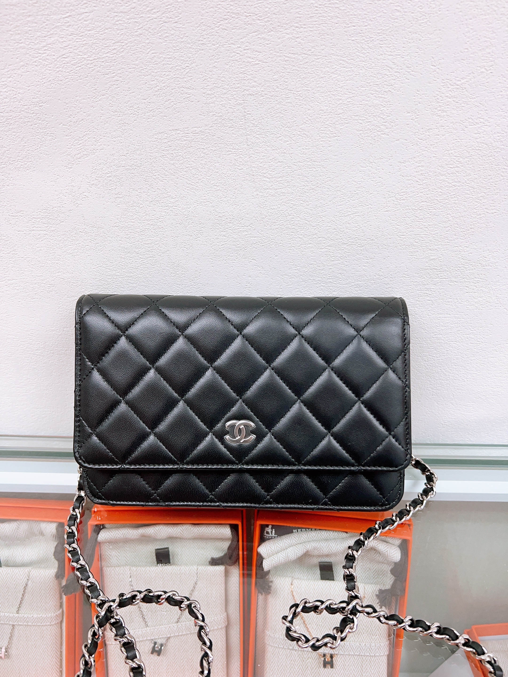 Chanel woc wallet on chain (black silver)