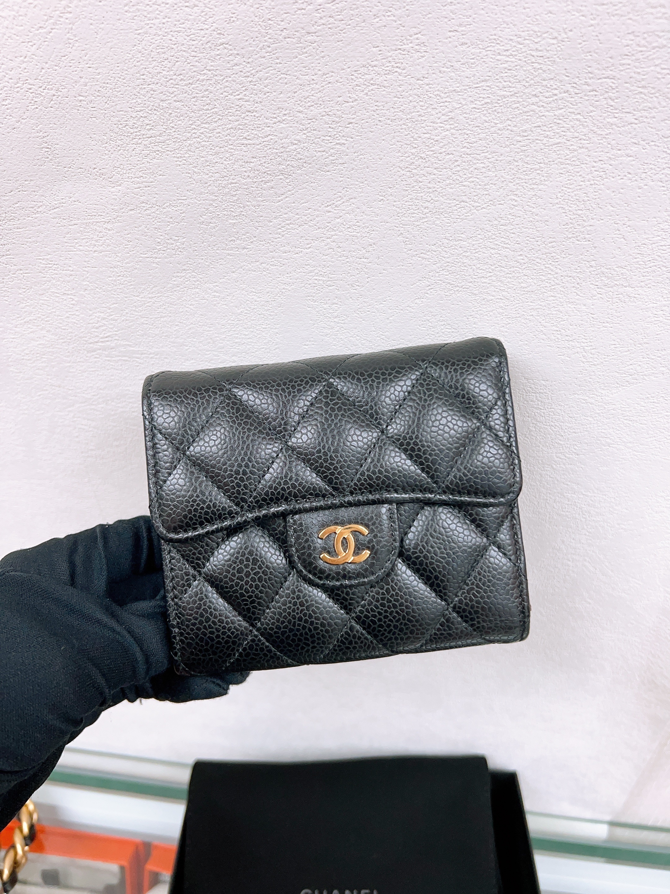 Chanel classic flap wallet (black caviar GHW)