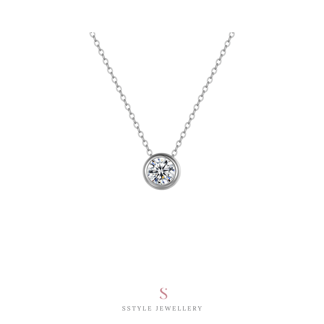 Eliza moissanite diamond necklace