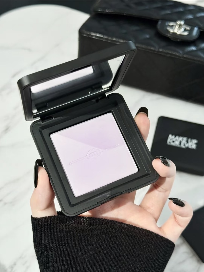 地表上最強𝟐.𝟎毛孔吸塵器 - Makeup forever 蜜粉餅