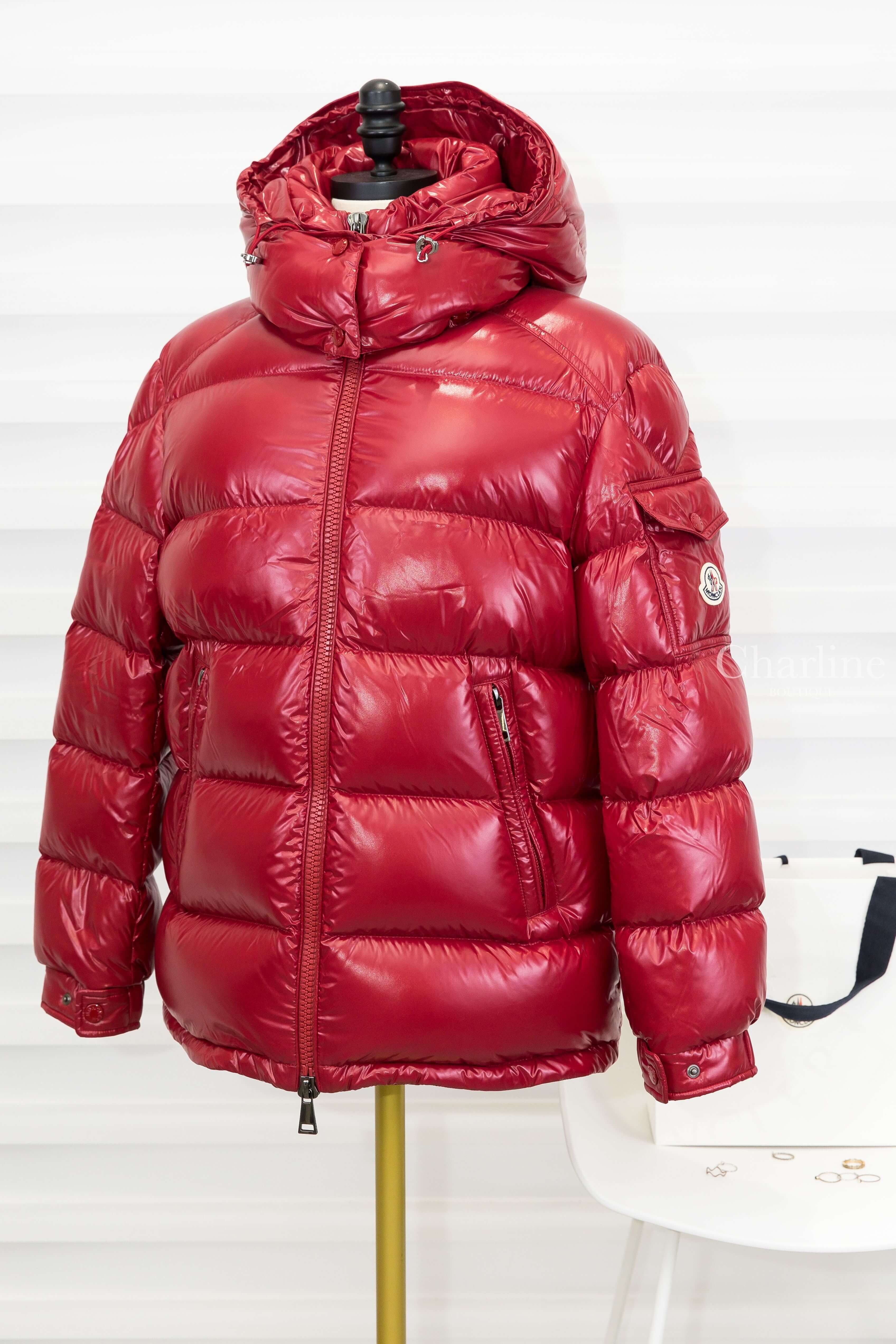 Moncler Maire Hooded Short Down Jacket 紅色連帽拉鍊口袋輕羽絨外套-Charline Boutique 精品代購