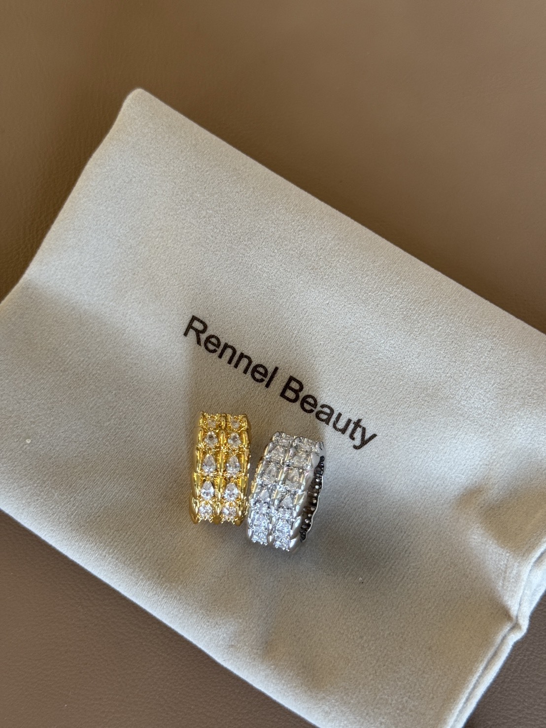 雙層紋理鑽戒指