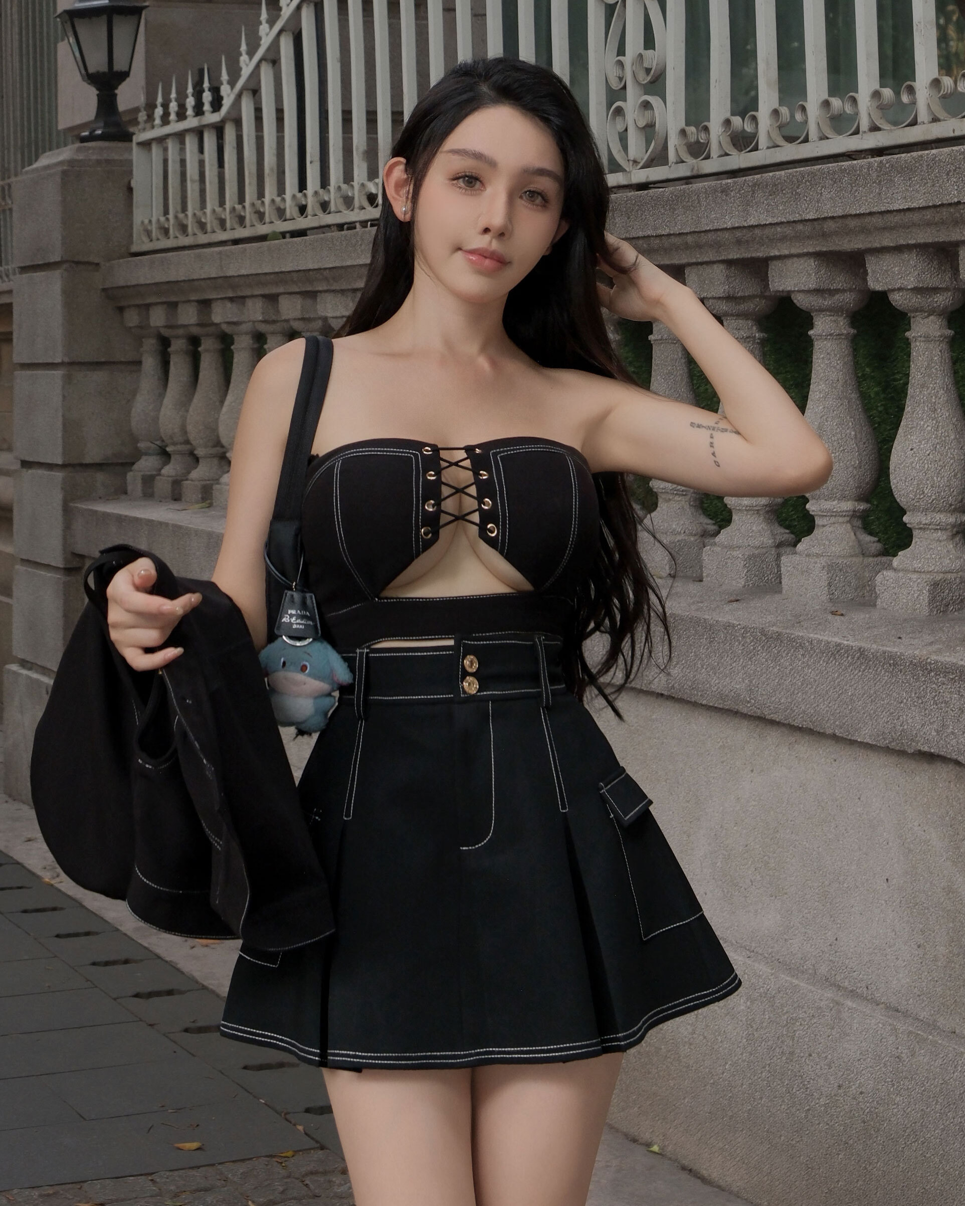 限定-個性穿繩鏤空車線馬甲