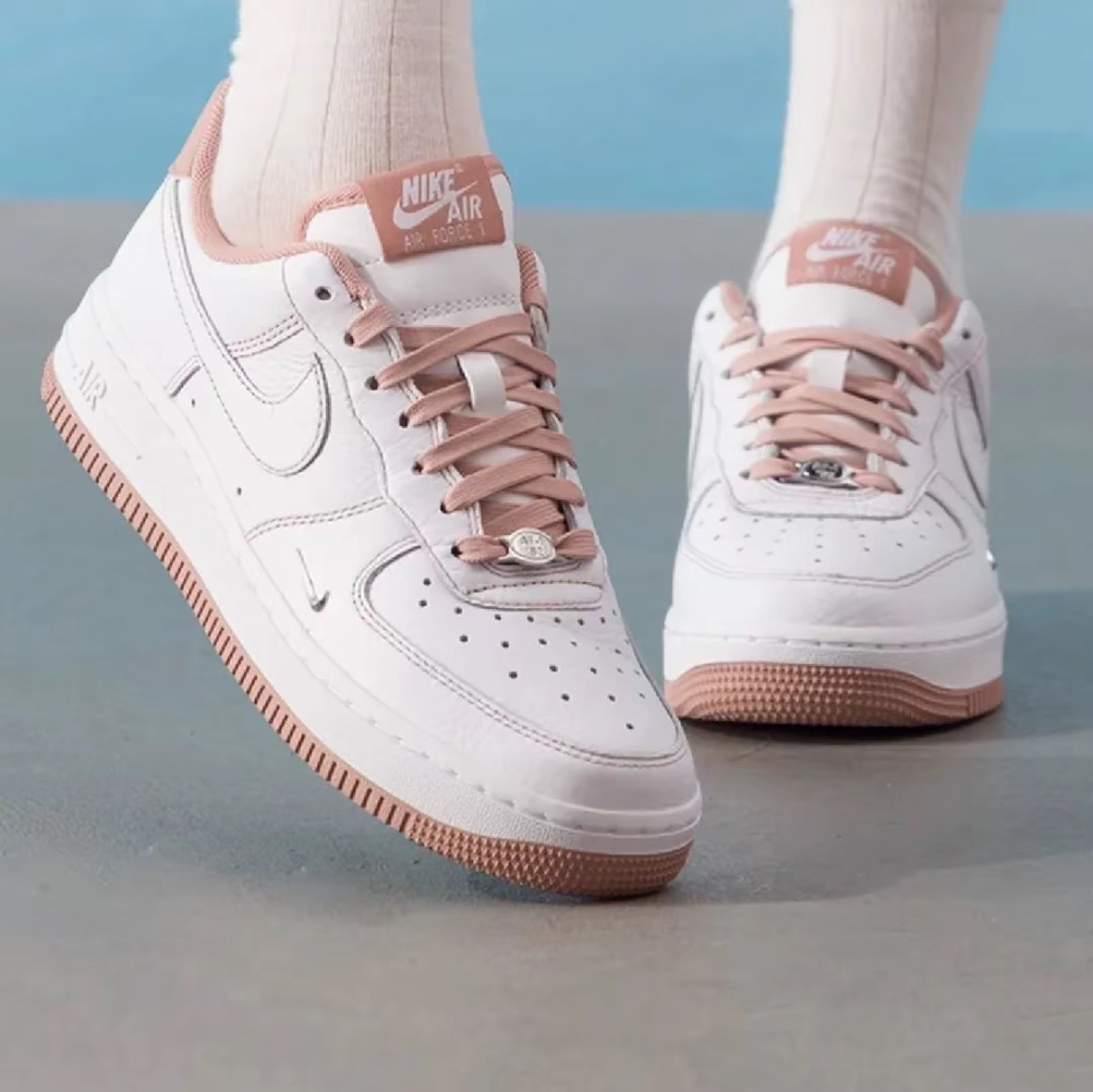 女鞋 NIKE W AIR FORCE 1 '07 MINI JEWEL 白乾燥玫瑰粉 小勾 皮革 AF1 休閒鞋【IB6543-100】