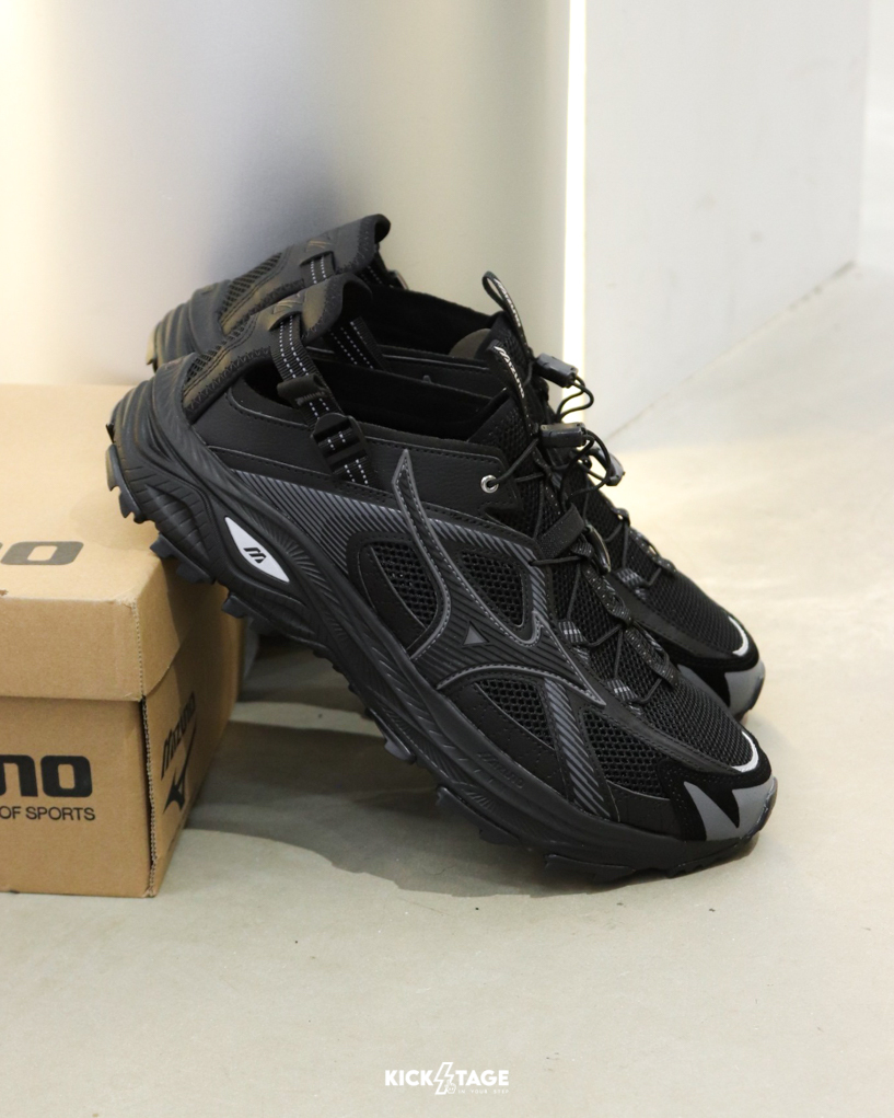 <連線代購商品>男女鞋 MIZUNO RACER TRAIL SE BLACK 朔溪鞋 復古清量 黑武士 休閒鞋【DIGH241903】美津濃