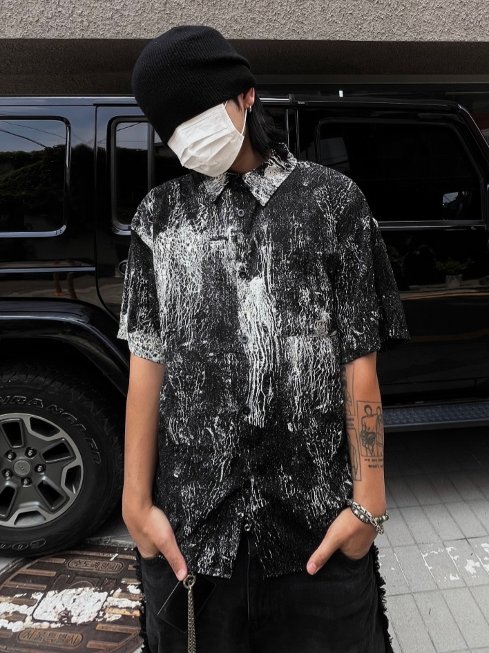 褪色絲質短袖襯衫