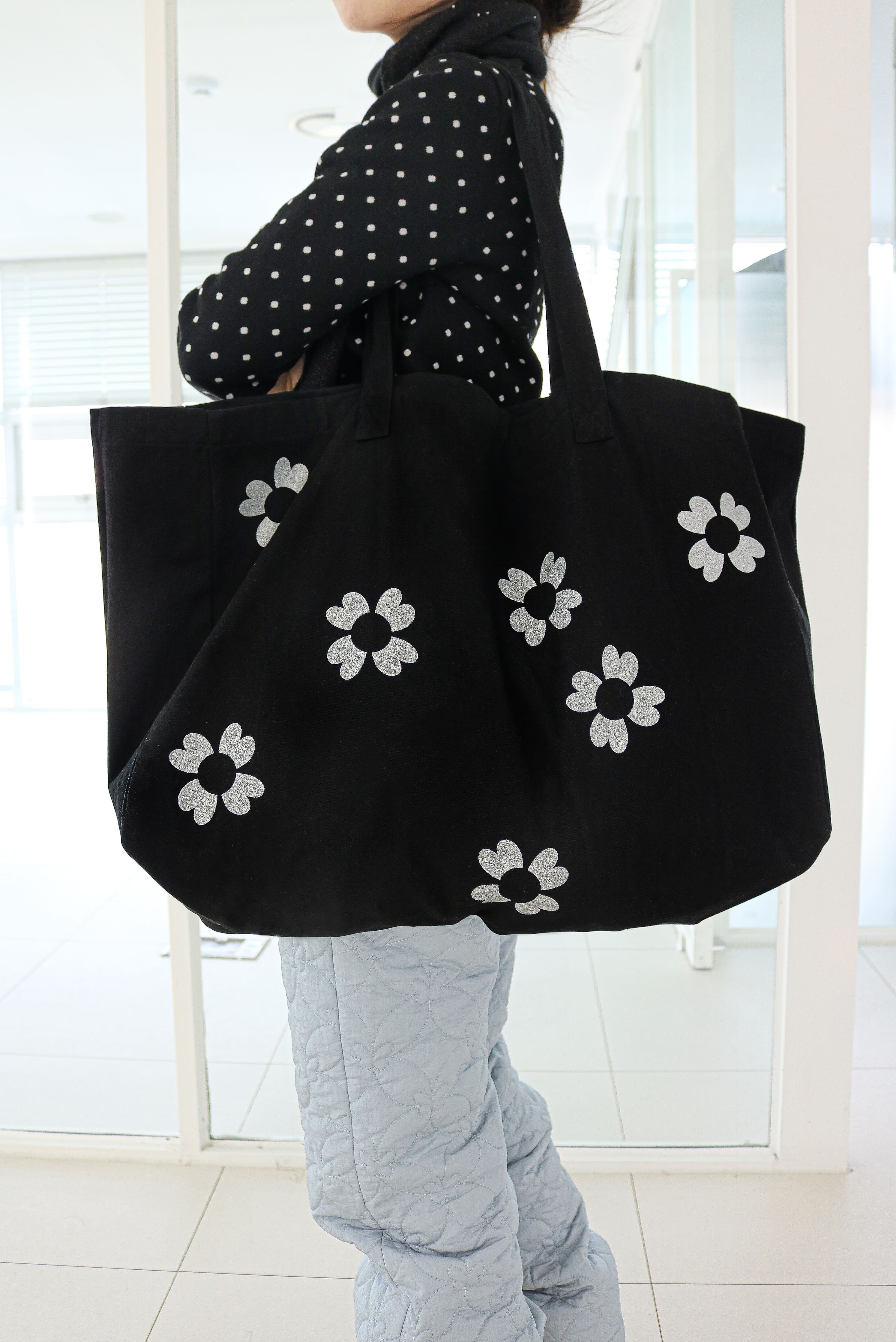 NAVIVERSE Lucky Tote Bag
