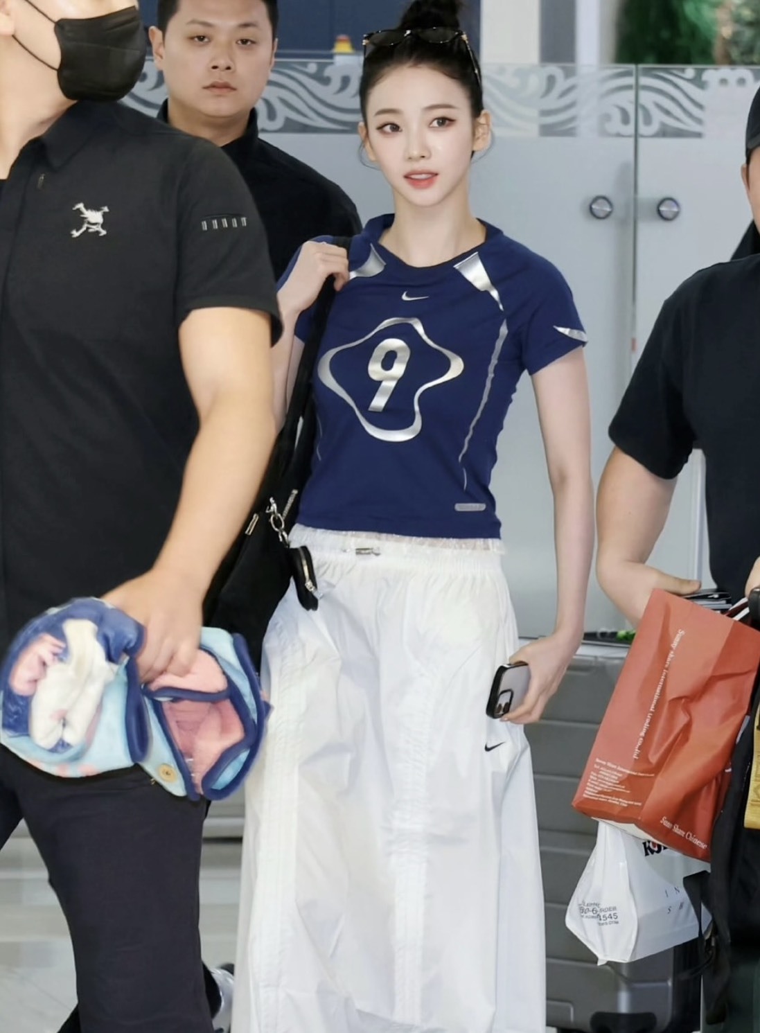 👚【KARINA 同款 💙 NIKE CHLL KNT TEE 蕾絲荷葉邊短袖】