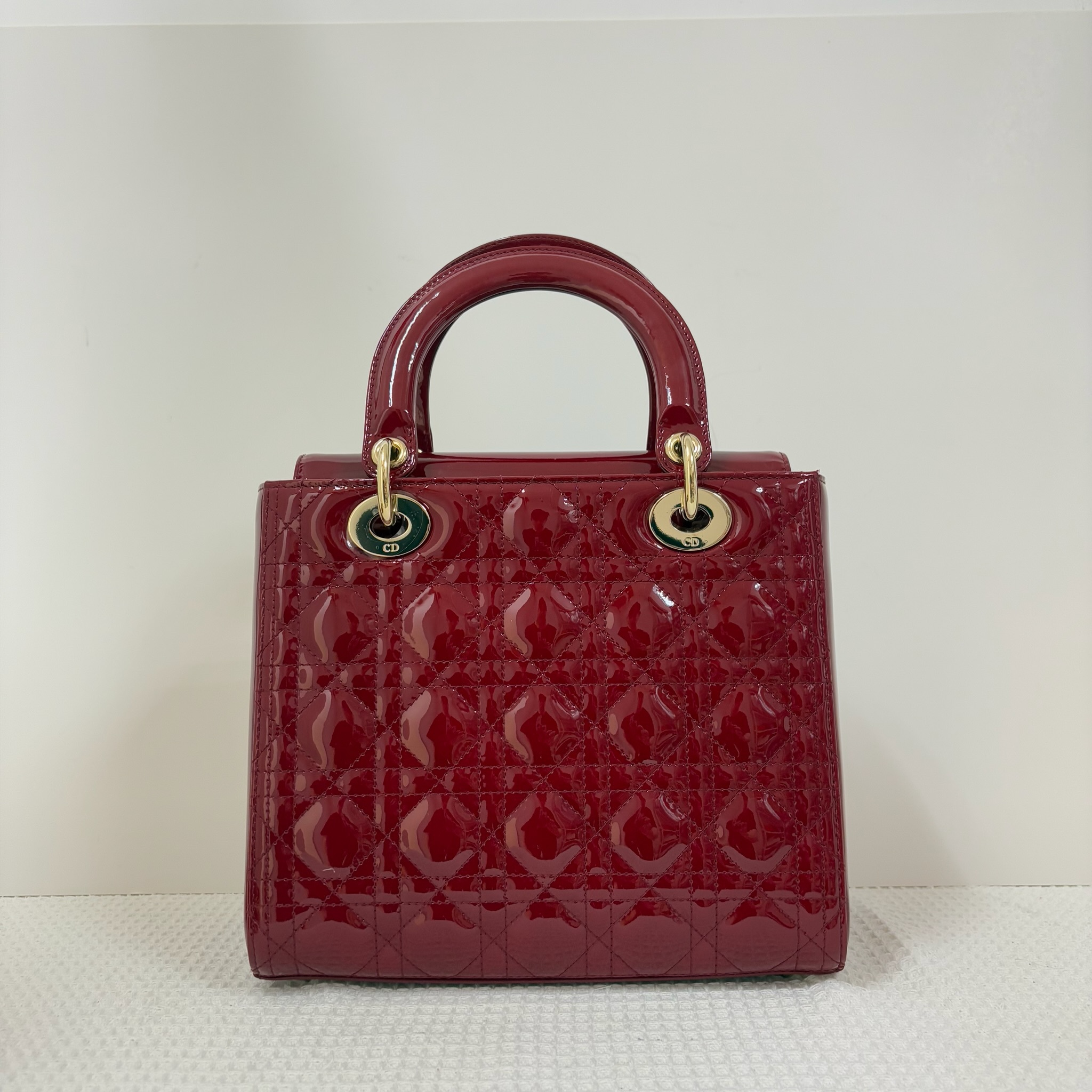 Dior Lady Dior Medium - Red / Ghw