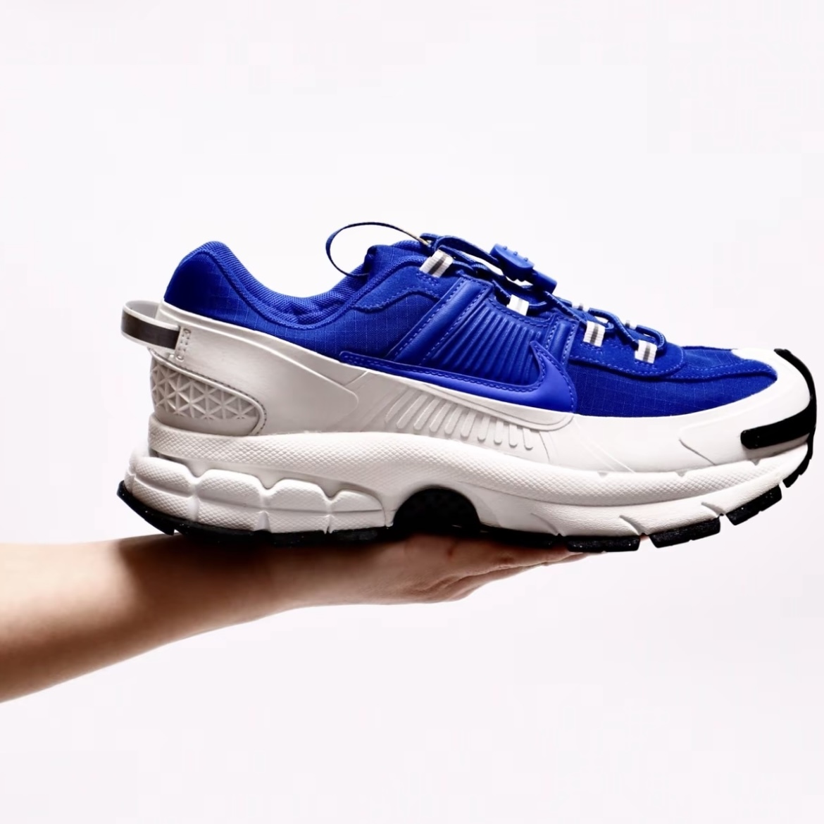 NIKE ZOOM VOMERO ROAM 白藍 防潑水 異材質 男鞋 運動鞋 FV2295-400