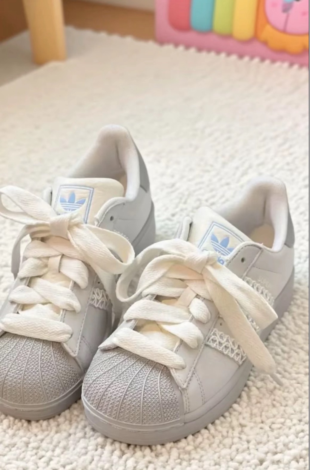 adidas 三葉草 Superstar 2 女款 灰色板鞋 經典百搭舒適款 Aug25