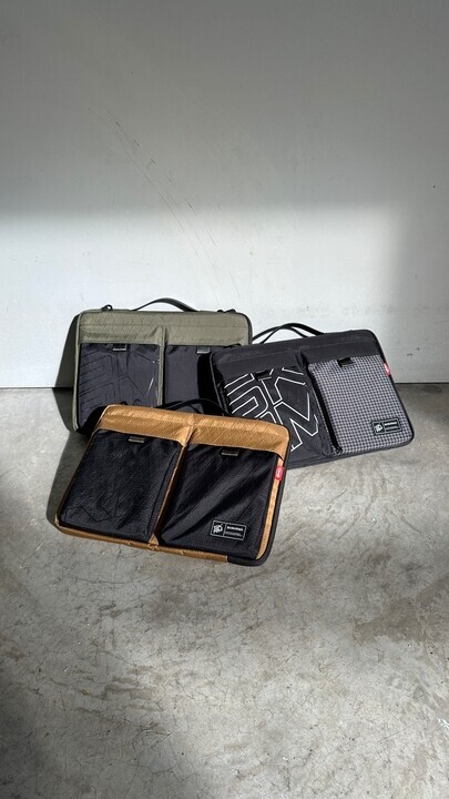 SKINARMA Jager 防水防撕裂尼龍手提電腦保護包 (適用14" Macbook)