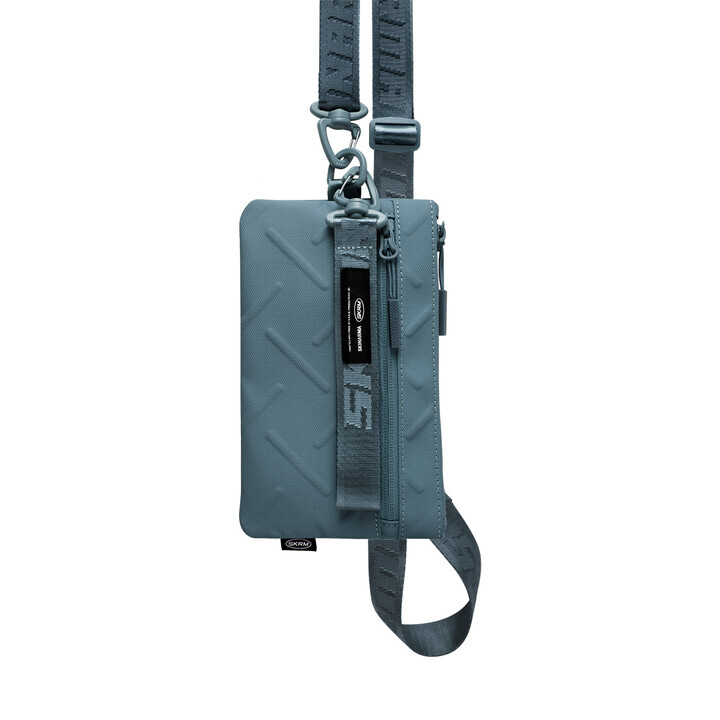 SKINARMA Clutch Juno 防濺水尼龍斜背包