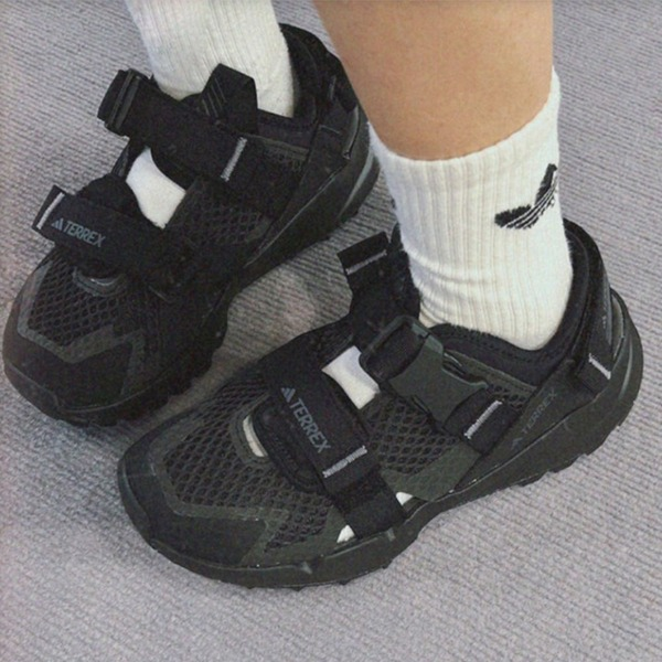 ADIDAS TERREX HYDROTERRA 歐美人氣機能涼鞋!! [限時勁減!]