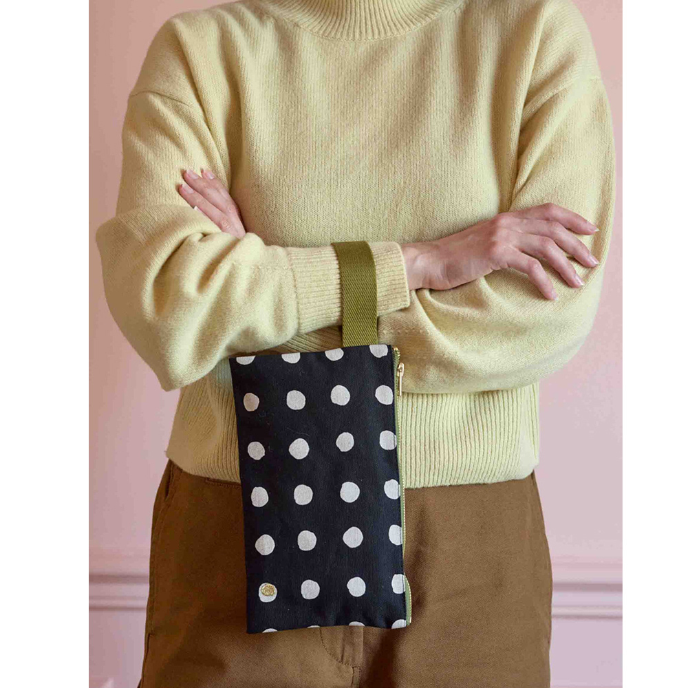 (預購4/30)法國La cerise sur le gâteau 有機棉防水手拿袋-白點點