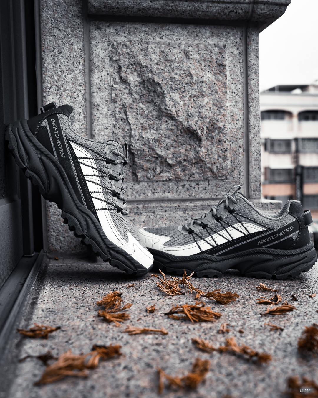 『一見鐘情的格雷系 😎』Skechers Outdoor “Black/Grey” 237748C-BKGY