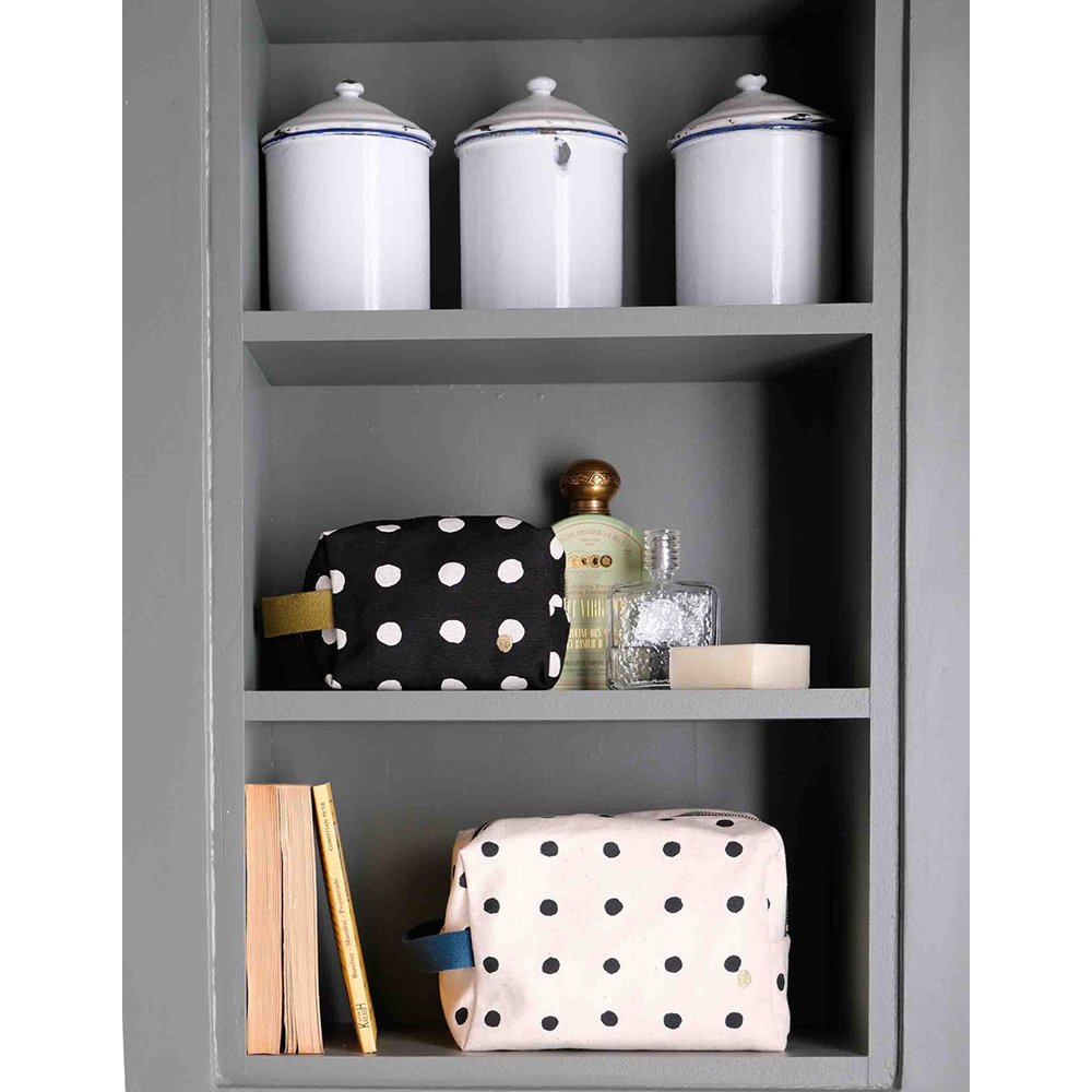 (預購4/30)法國La cerise sur le gâteau 有機棉防水手提立體收納包-黑點點(大)