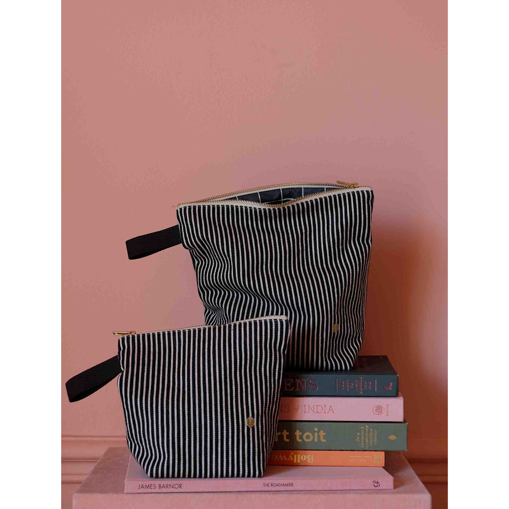 (預購4/30)法國La cerise sur le gâteau 有機棉防水手提收納袋-黑條紋(大)