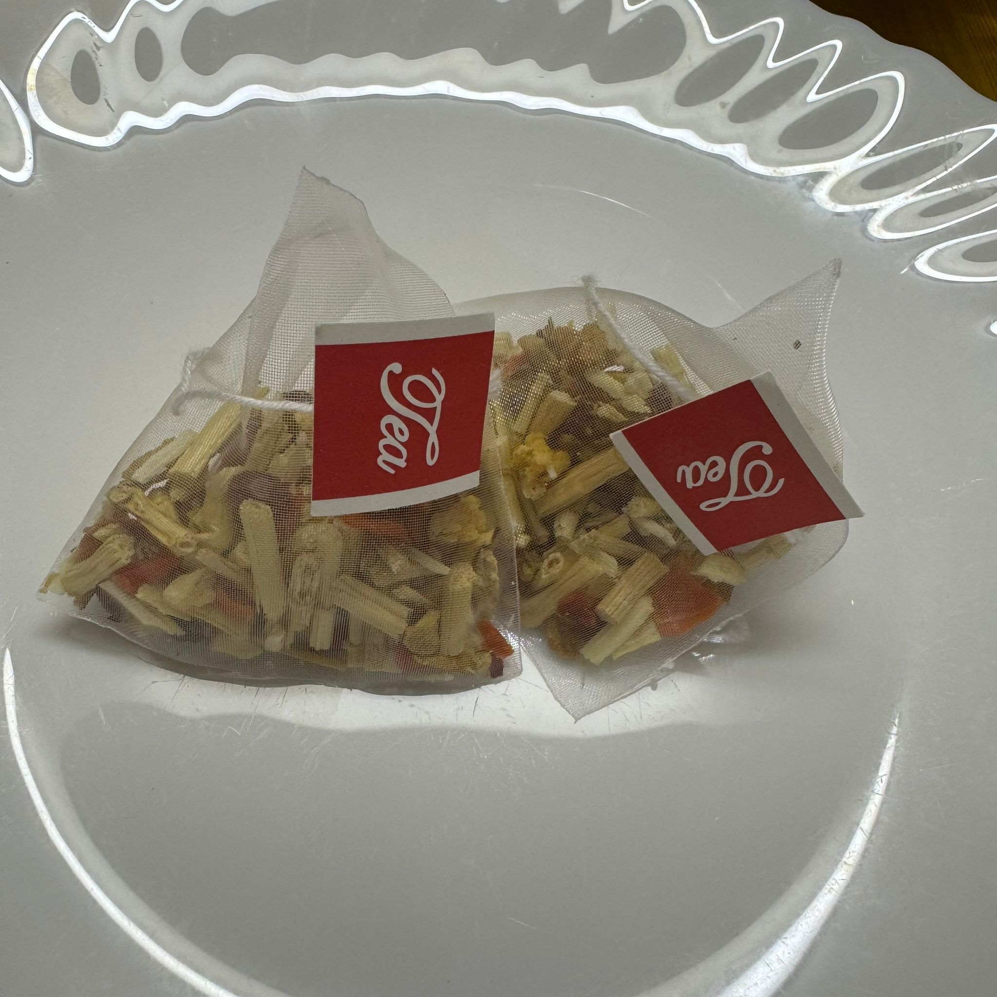 竹蔗茅根雪梨茶