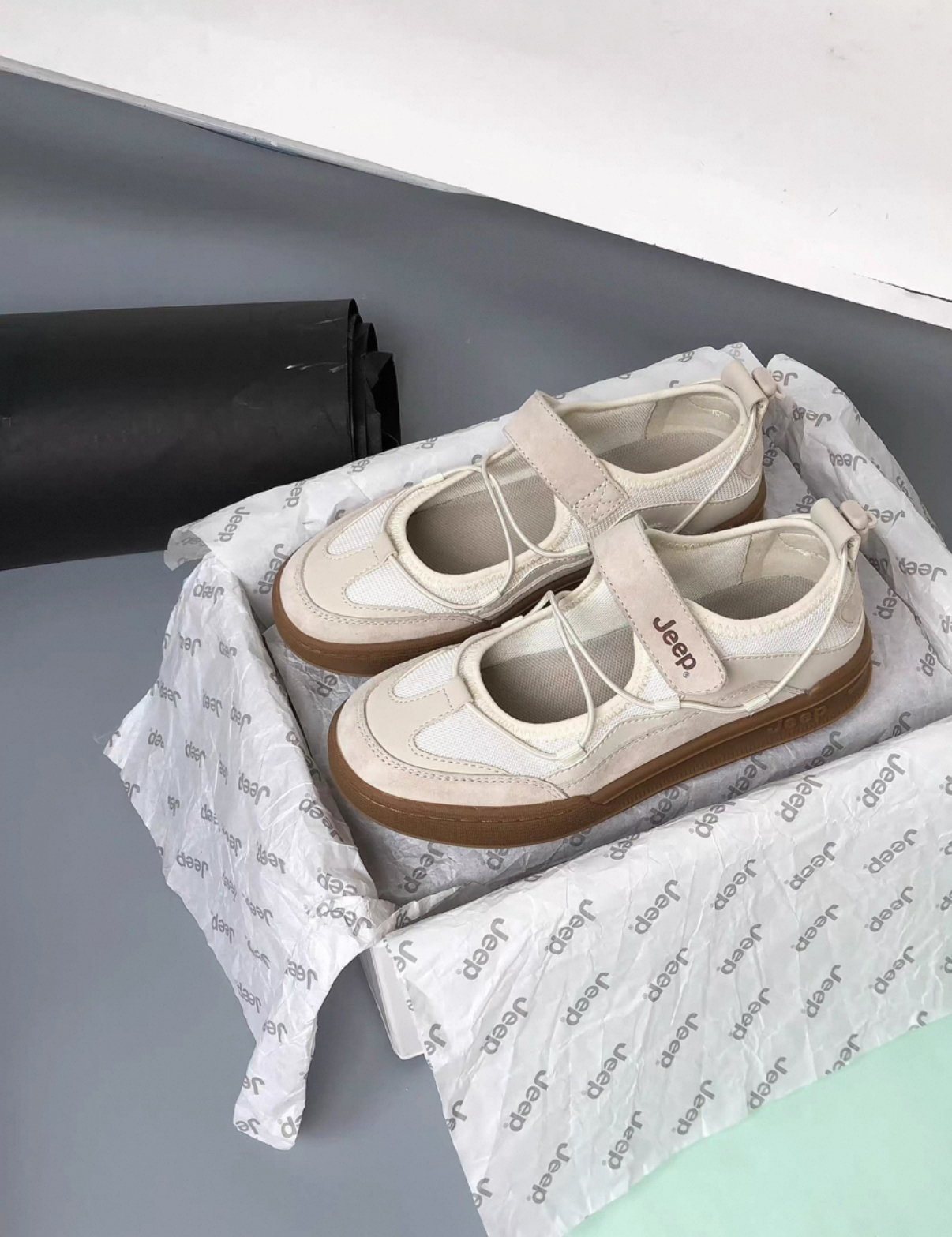 JEEP MARY JANE 簍空瑪莉珍鞋 戶外鞋 瑪莉珍鞋 薄底鞋 灰綠色 米白色 女款/預購