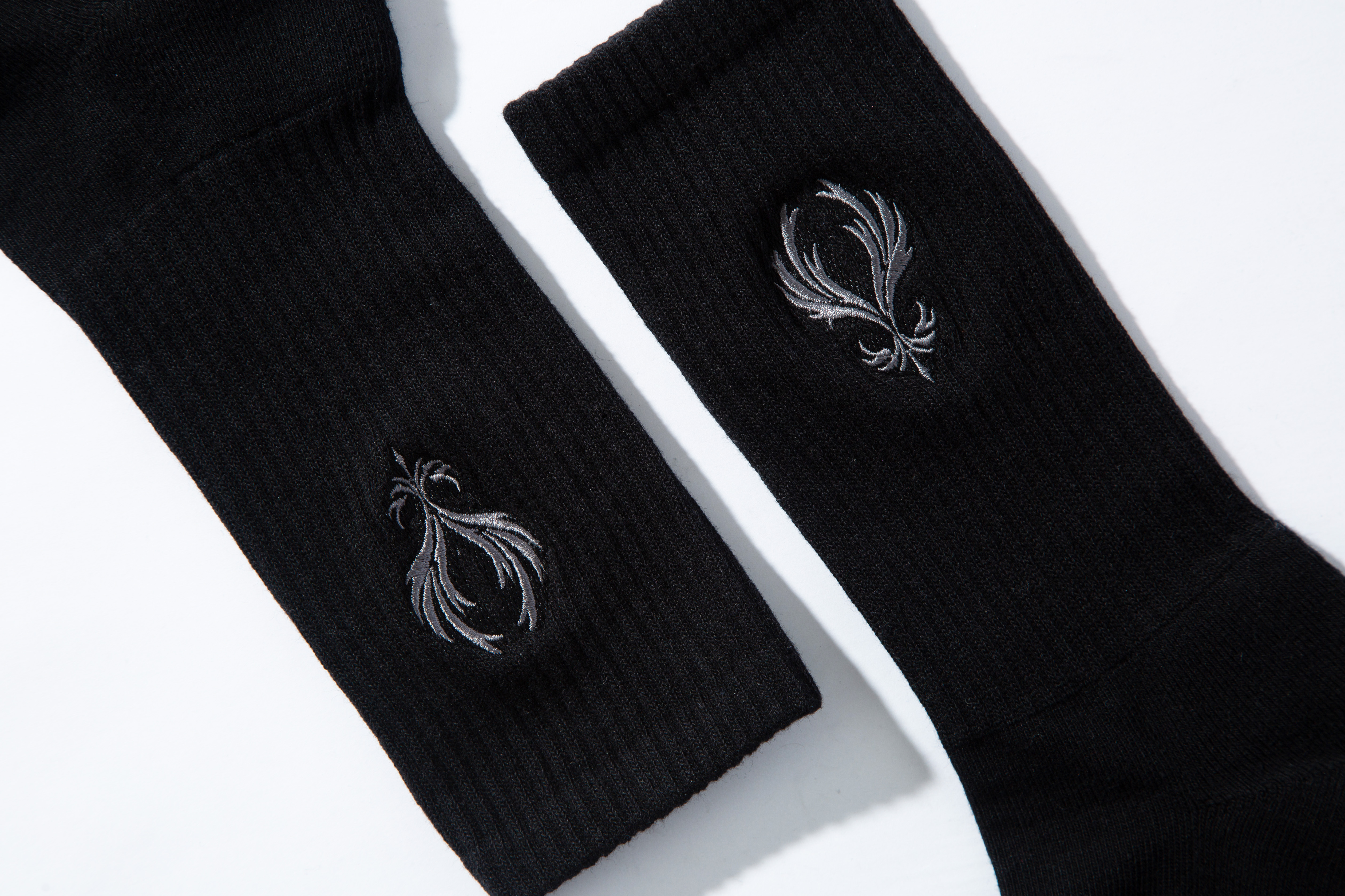REMIX "RE Laureate Socks" (Black)