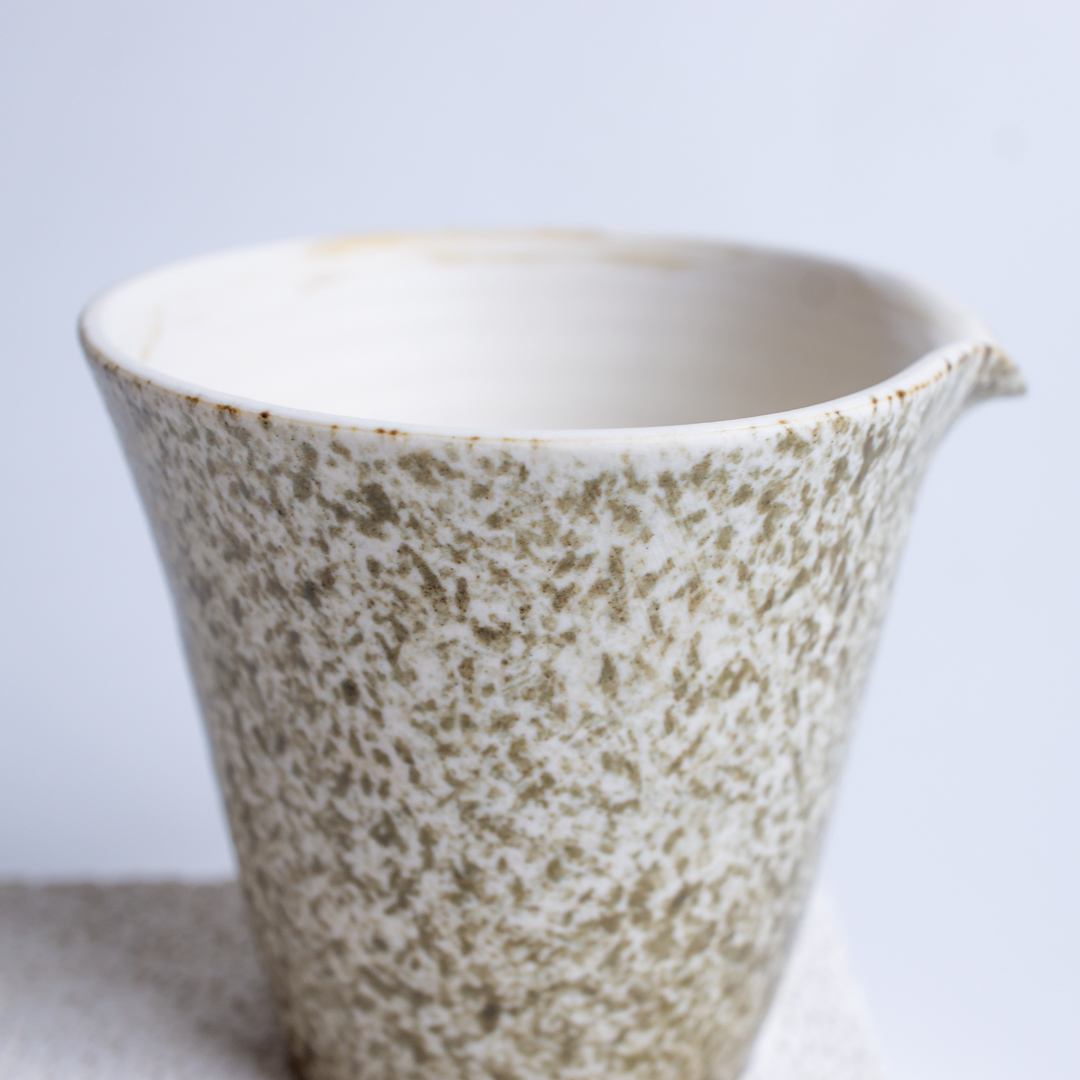 潑墨點點不滴水茶海