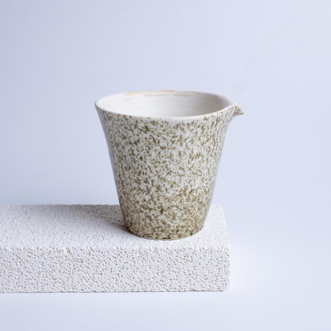 潑墨點點不滴水茶海