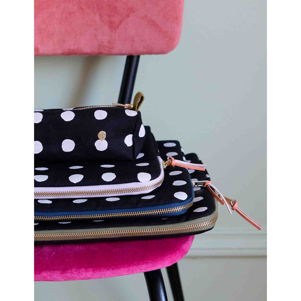 法國La cerise sur le gâteau 有機棉筆電包-白點點(15/16吋專用)