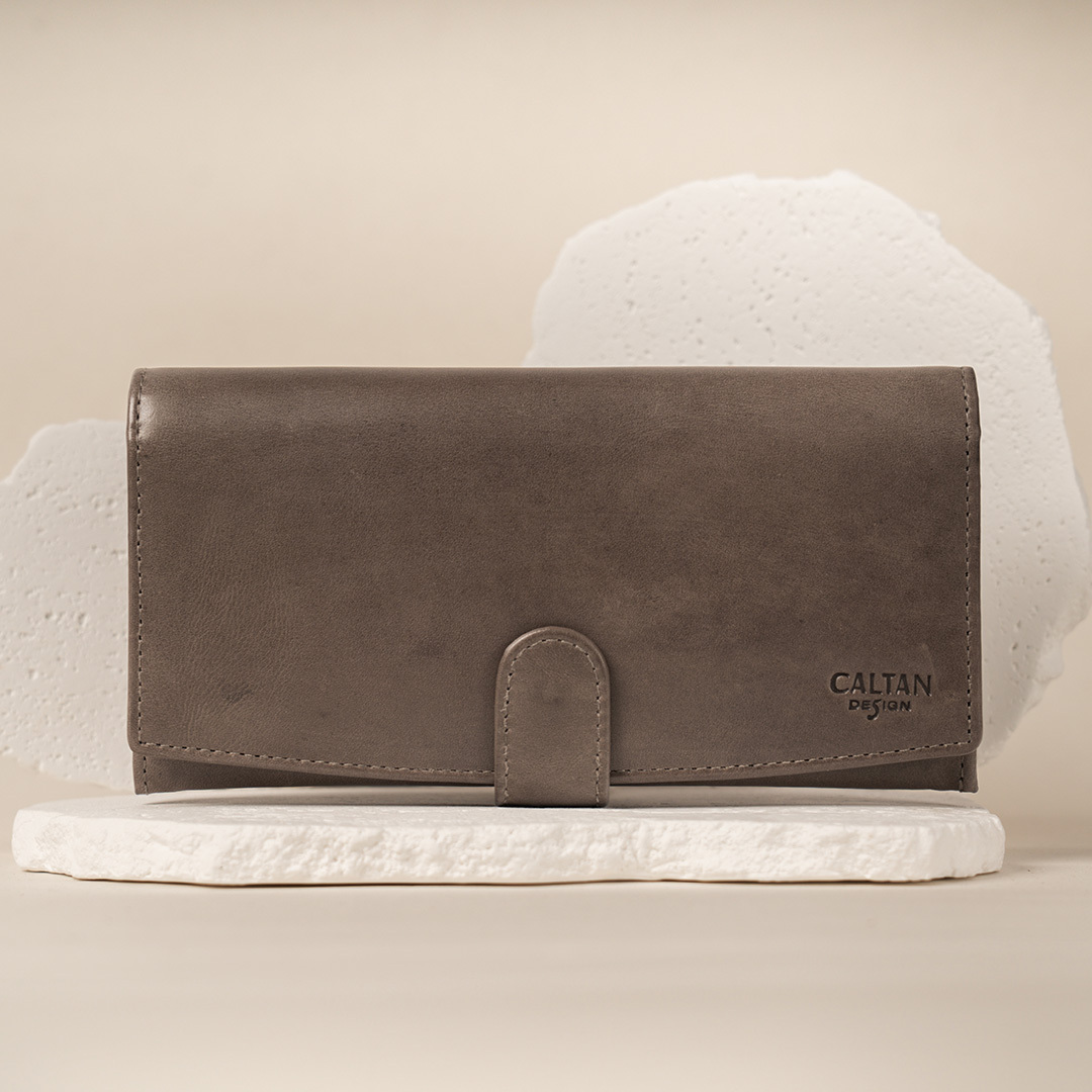 『新品上市』老爺有喜 時尚流線設計真皮長夾(071850cl)