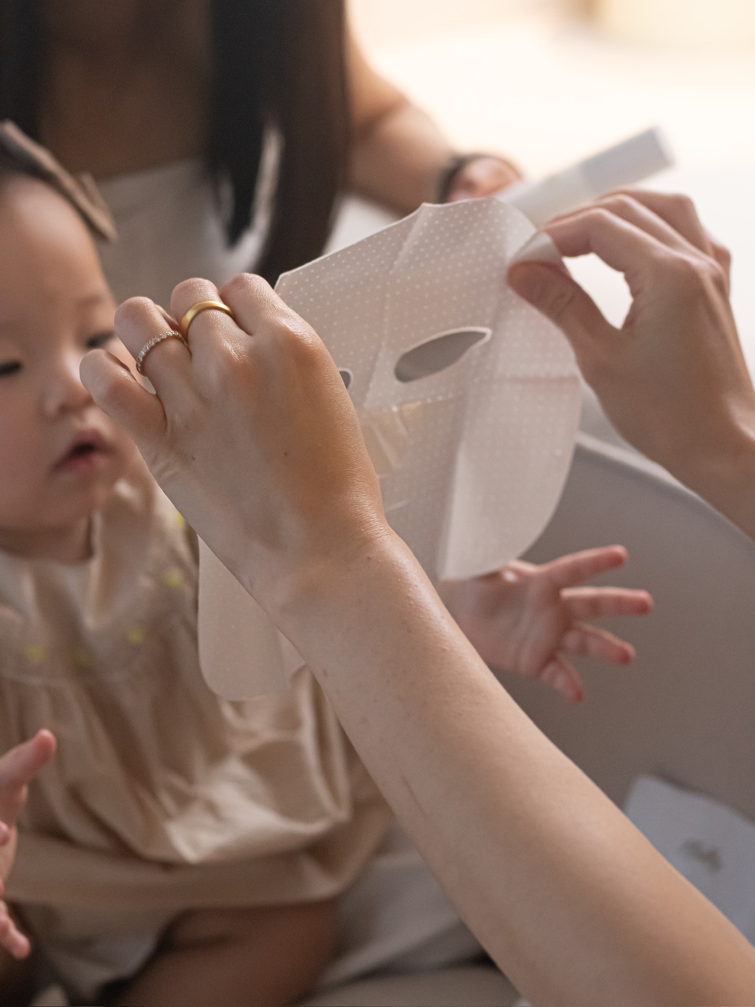 【光澤透亮的秘訣！熬夜必備】FLUFFY 保濕煥白全效面膜